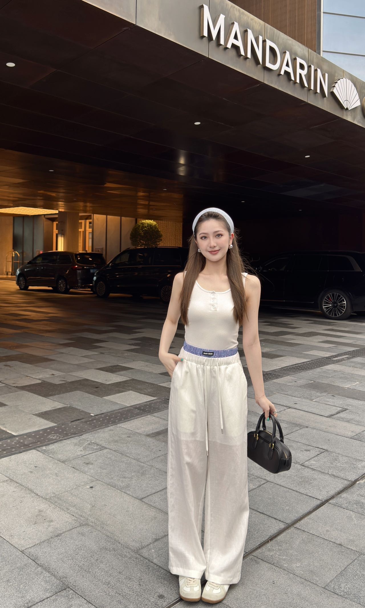 4c6e280deec7d2ea502e60b6a389a899.jpg