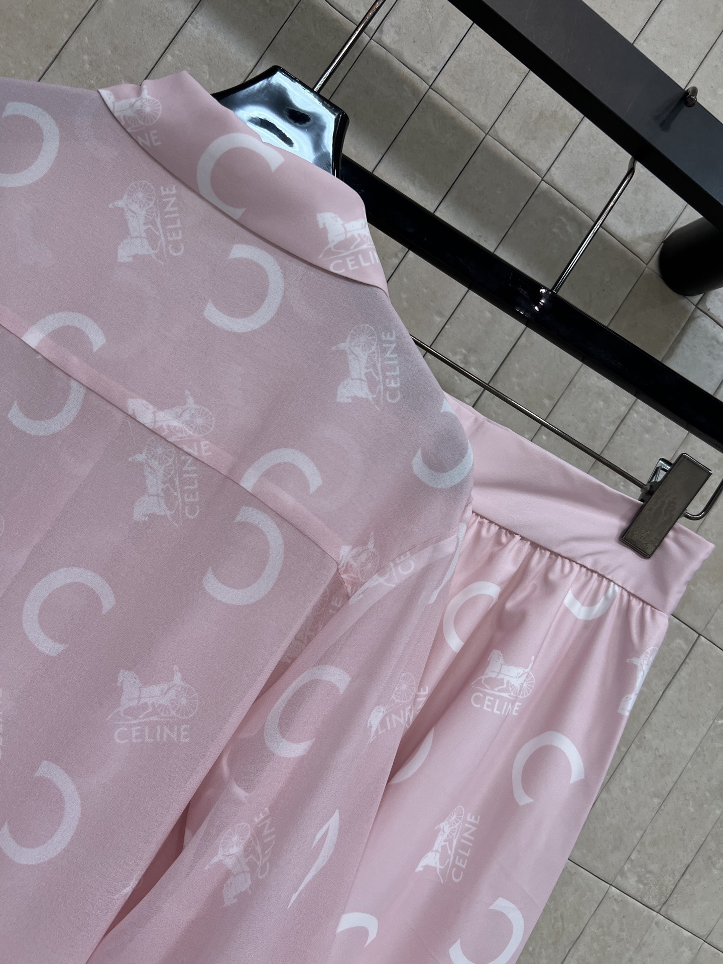 9d236c05cf5eb343da17ea006aaafff1.jpg