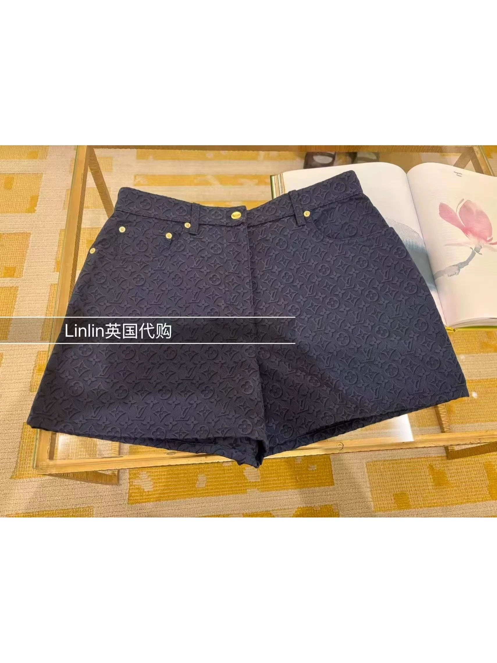 9d2419bfd735dd3a59cd8c31fcb587f1.jpg