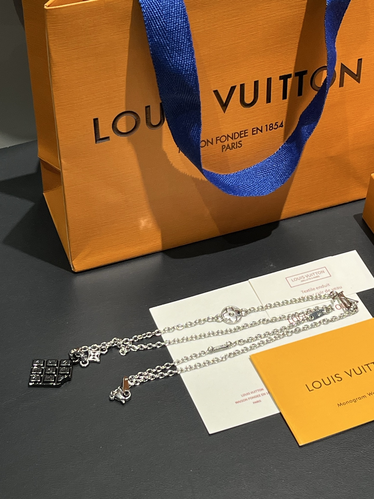 62f30e88704de51715fe07613e45a1a2.jpg