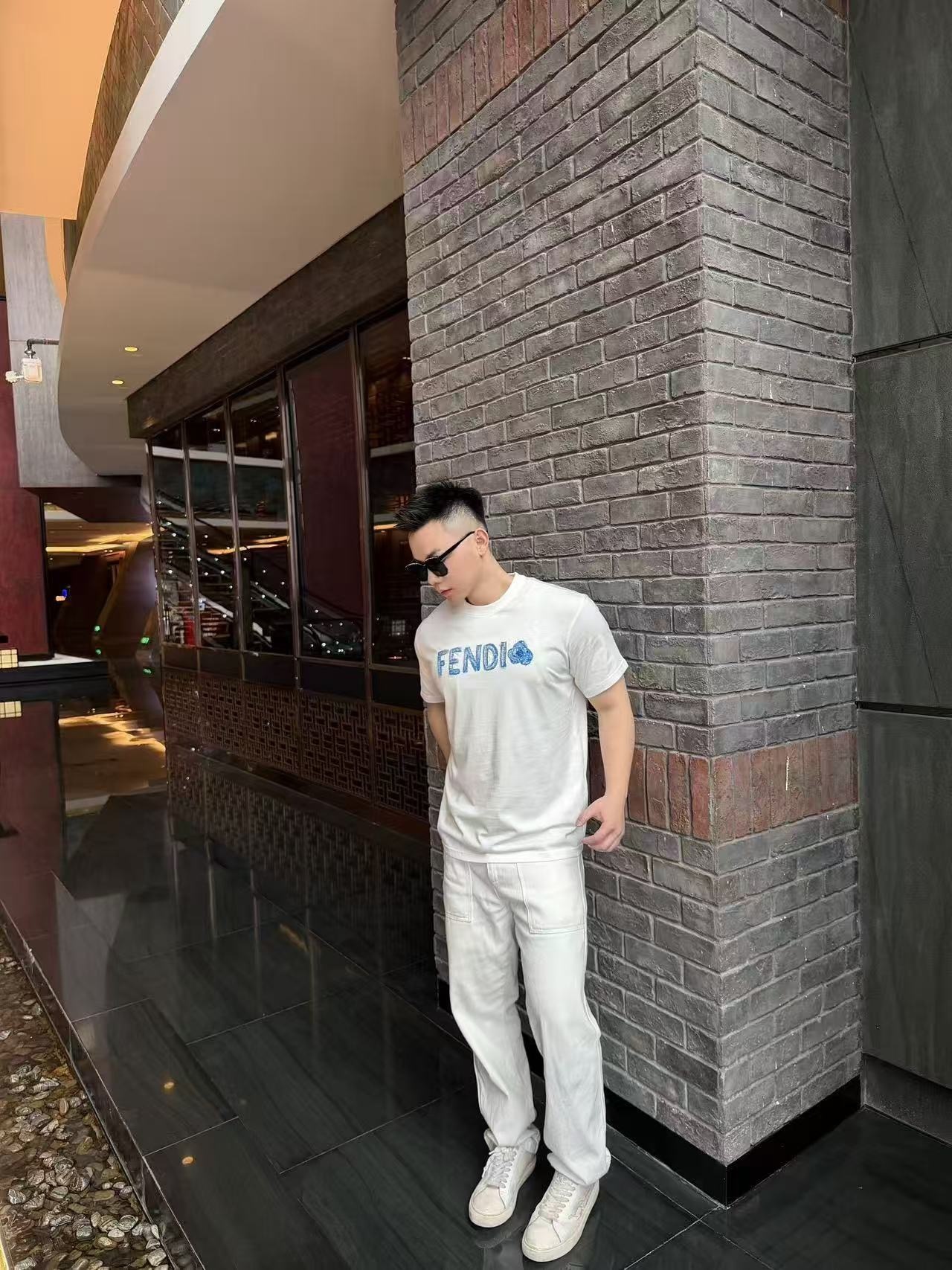 f3d02e888dd3ad1141ff69c31c5142e4.jpg