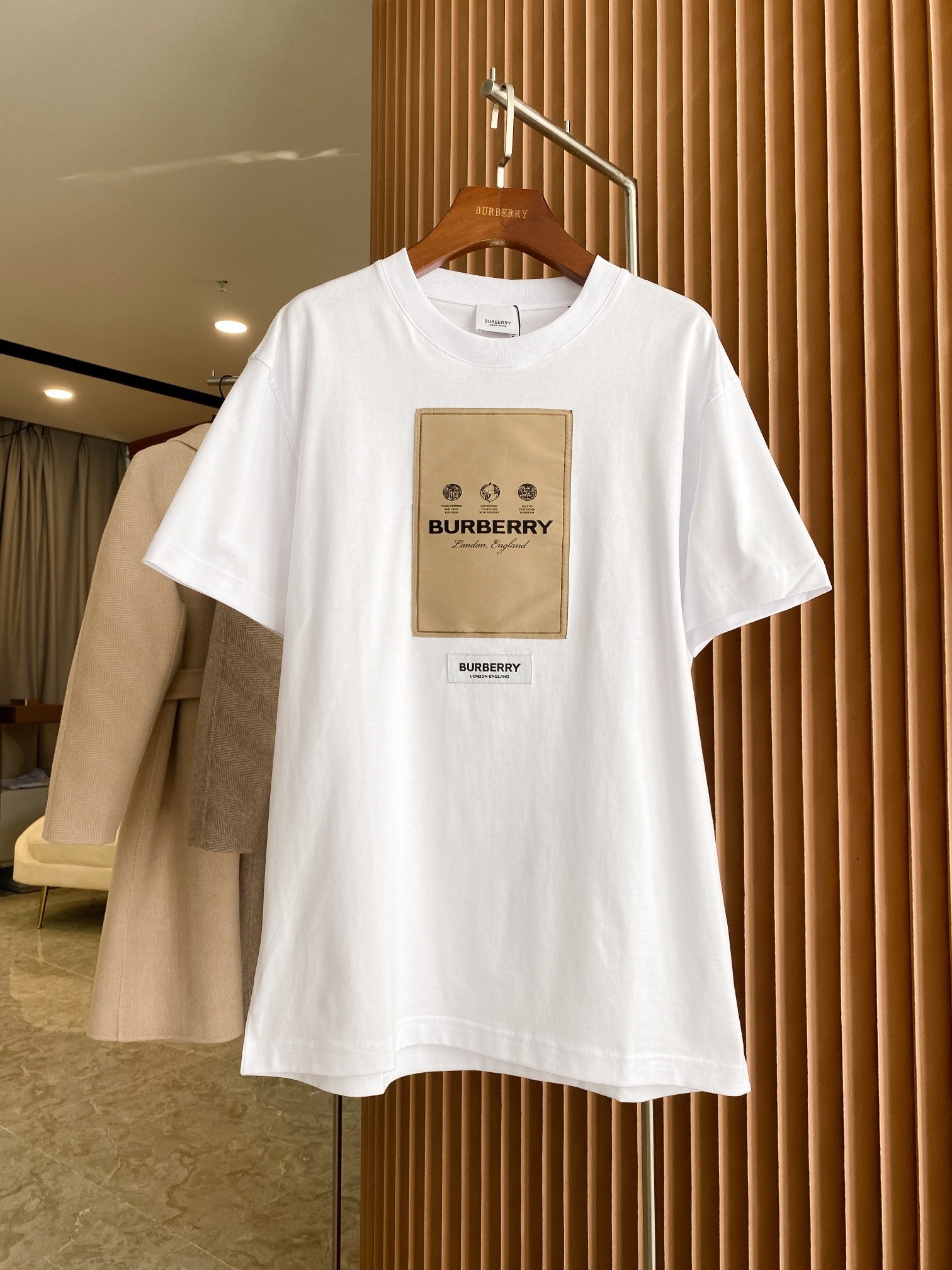 0db45ed7aa77f2e1586749fe8c8e2782.jpg