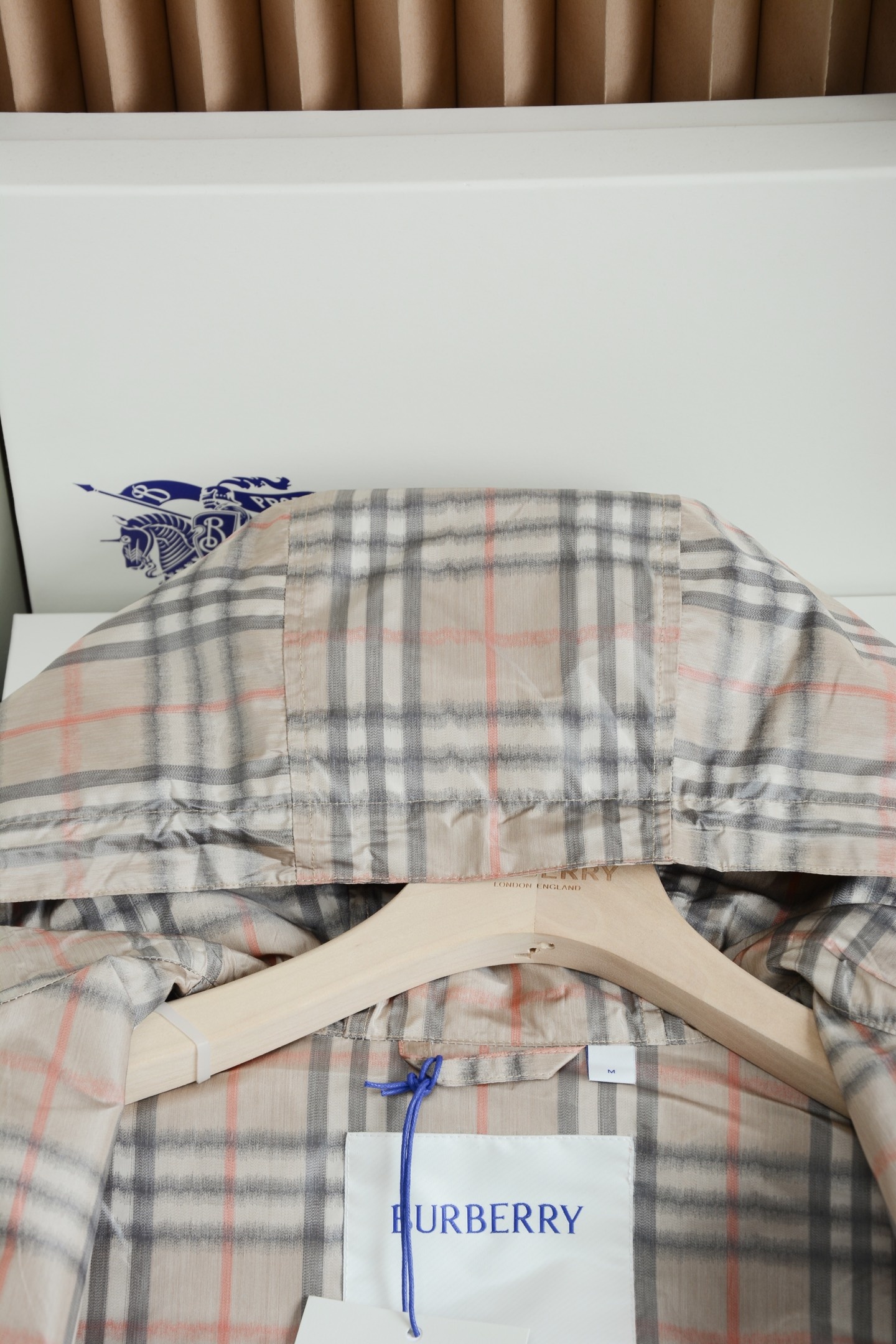 225ab4881b5f5adde5b5a67cfae6ff1e.jpg