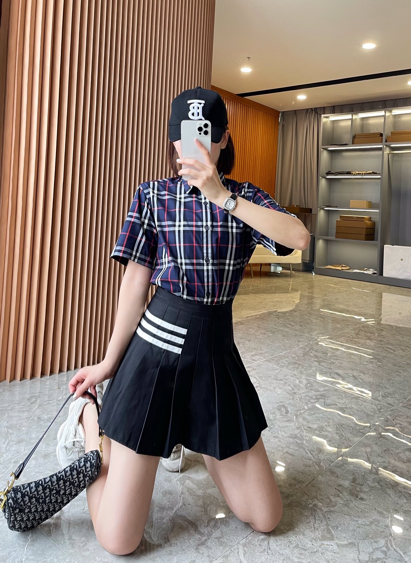 252d8d4198cb762f4ac074cecc5e76a7.jpg