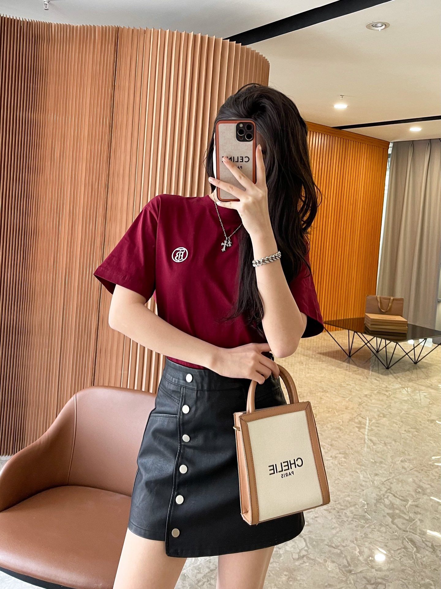 35cdd79dba418e148a8a17ee203ef0d7.jpg