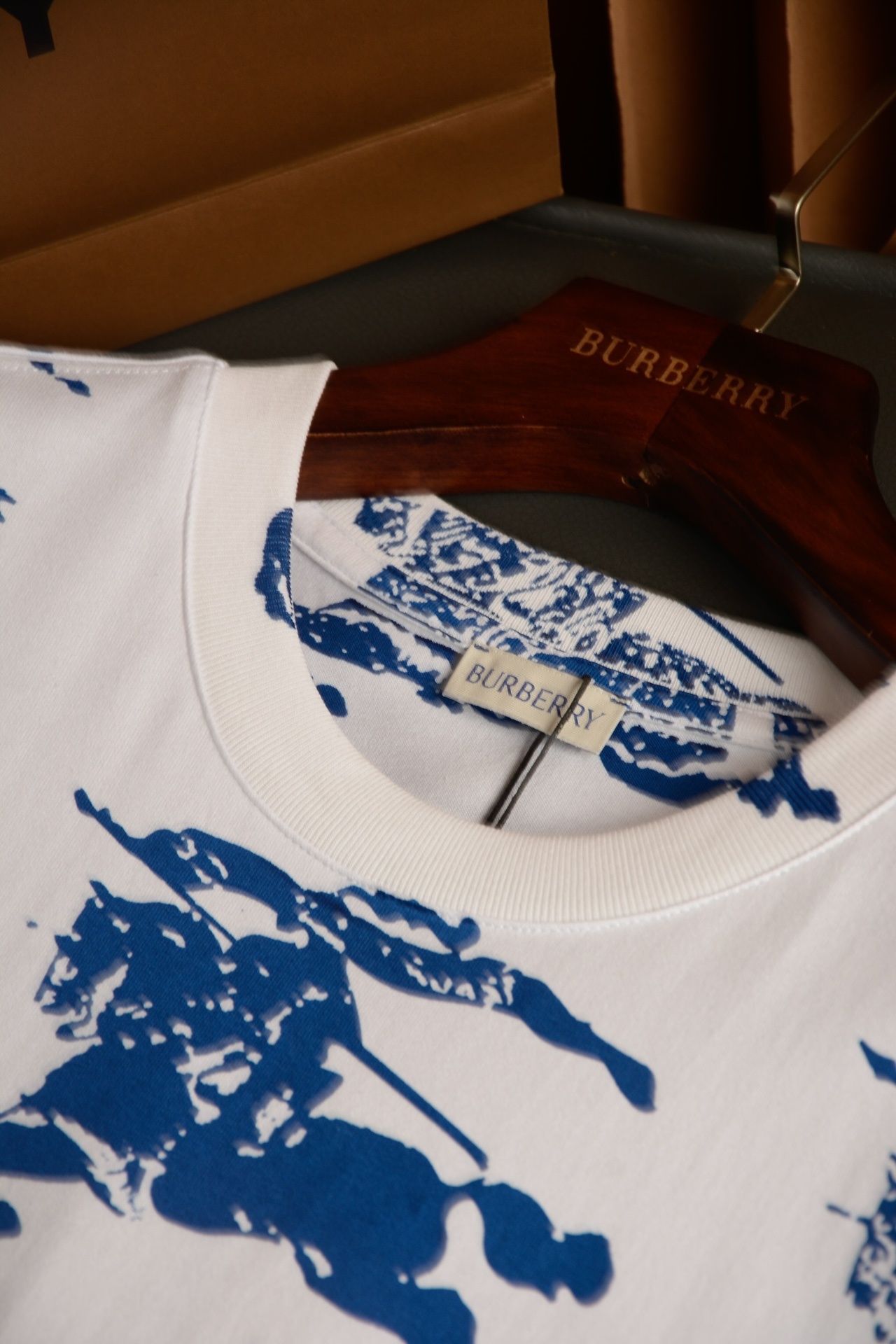 3b05379bf957d9c234fbe8c6eab5b64f.jpg