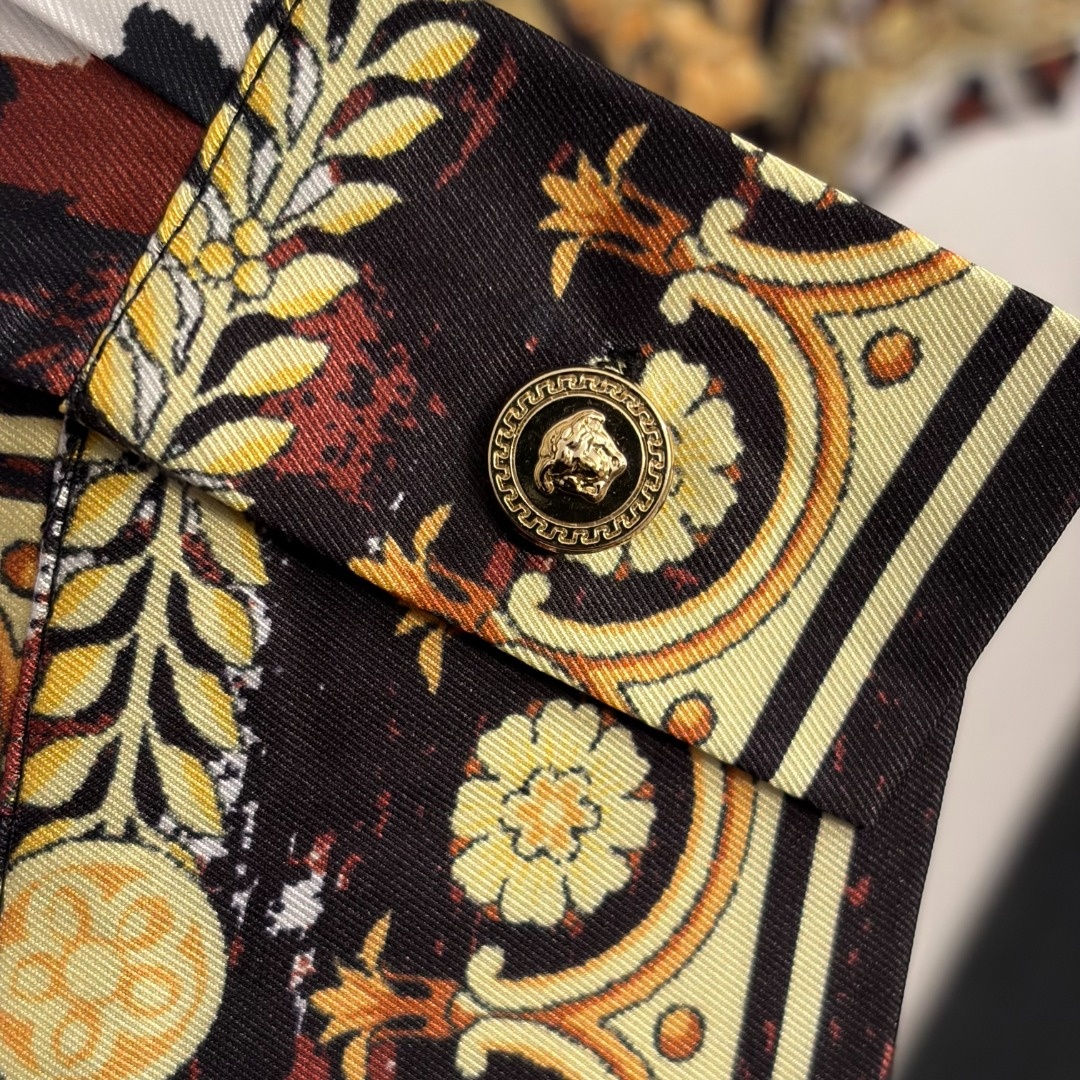 42ec4c21a14bd533f976ab2e41946fe0.jpg