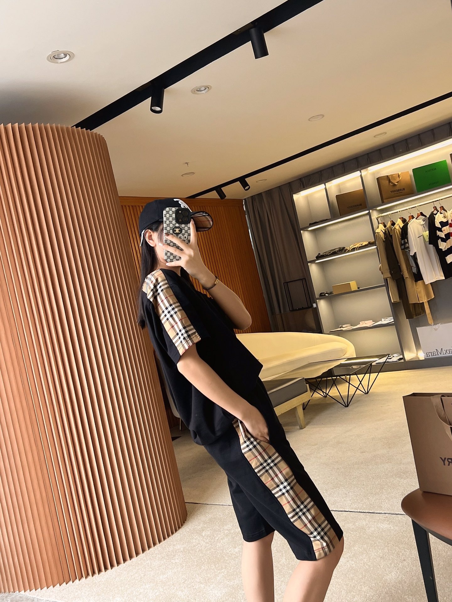 56b638be6ea337c79ee621a0b4a0e0c0.jpg