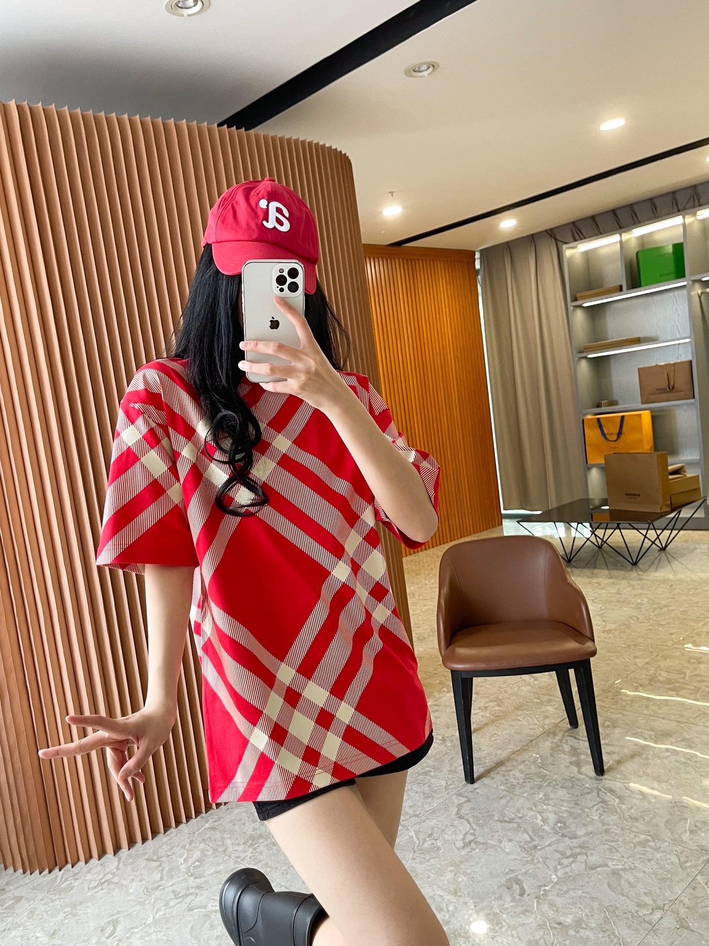 6de8827449baee9b776a55fda3c946e7.jpg