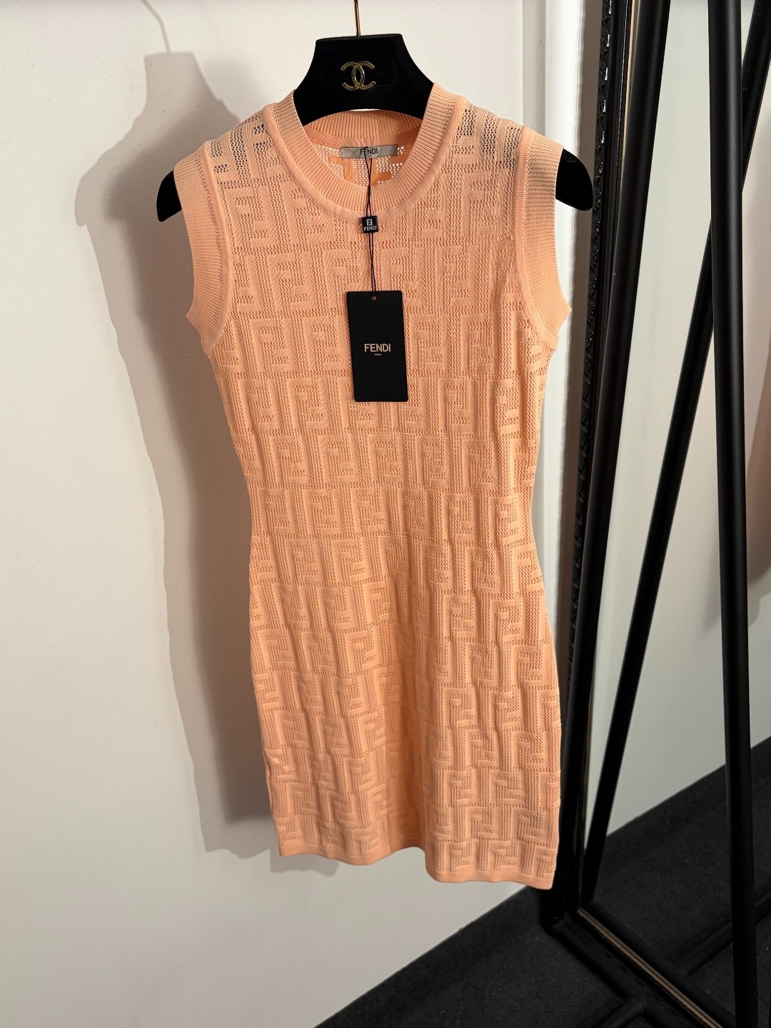 6fab2a6a12aa4be7585b066fe135aa51.jpg