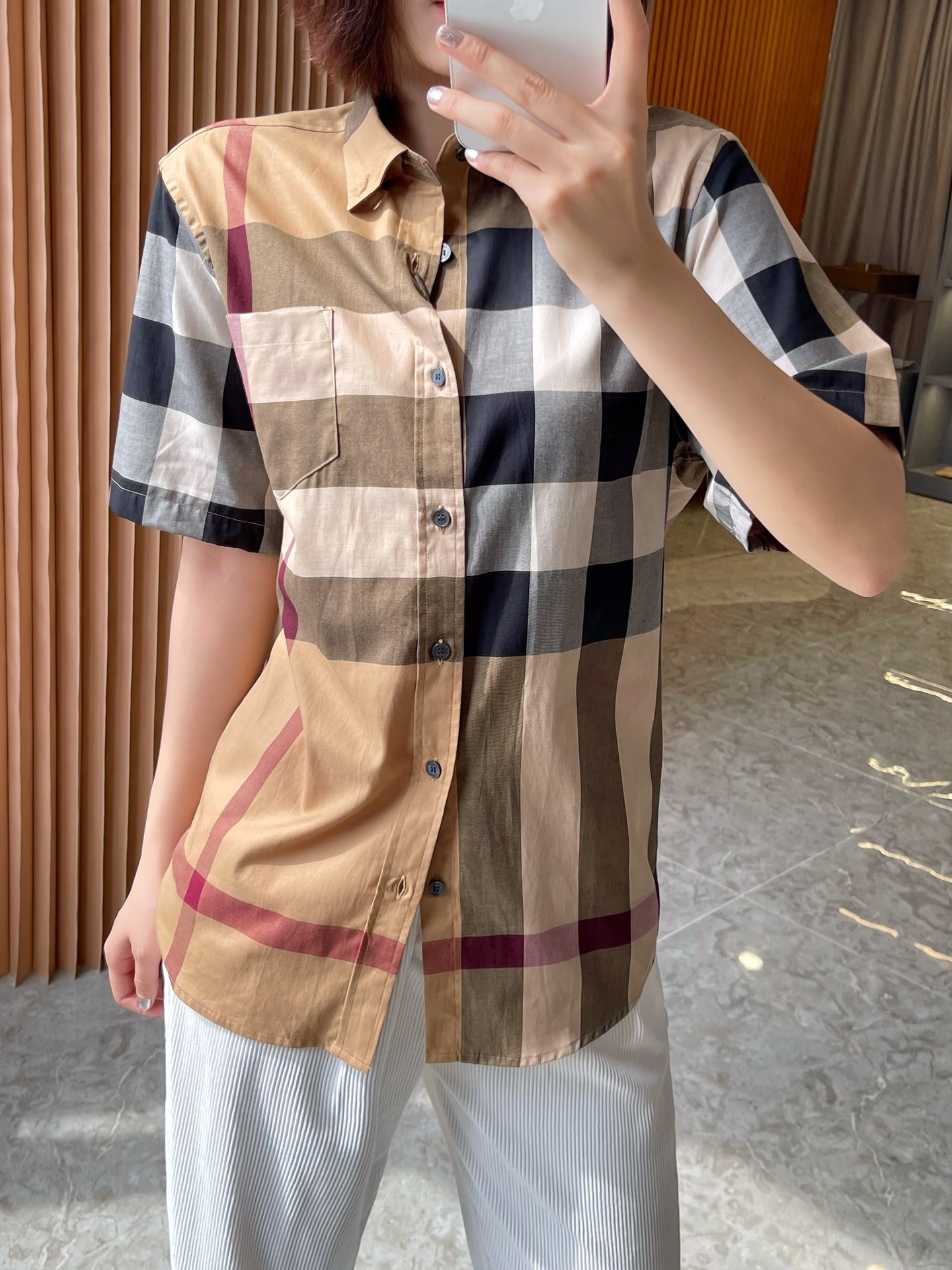71ba35f65a856ee2cceb987b36389f47.jpg