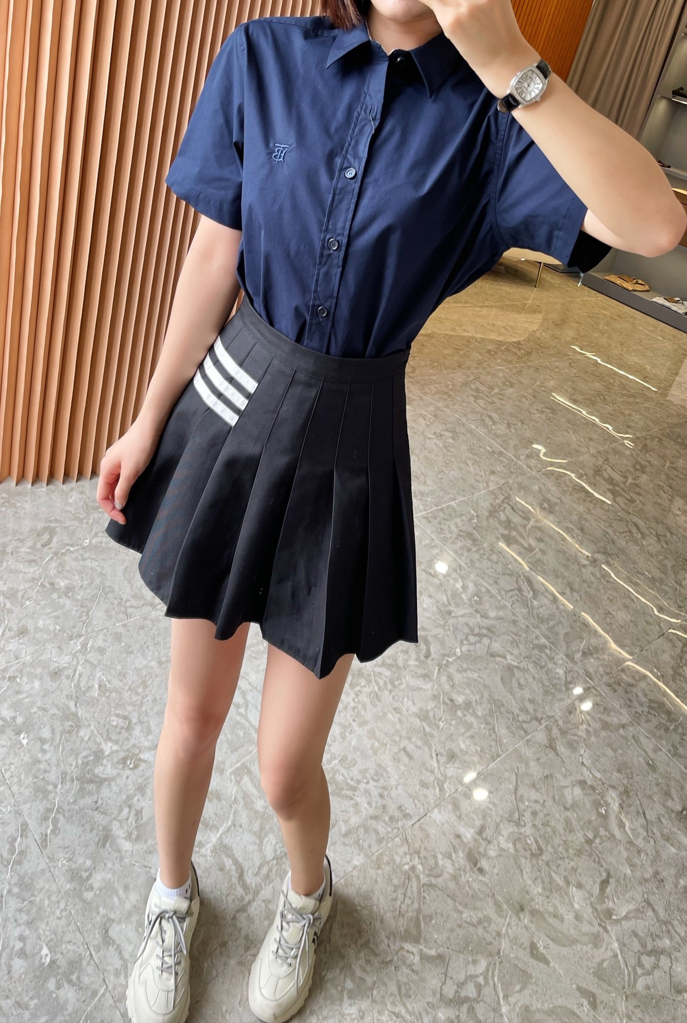 71cc7bae58d1b67eee8e08c4834b4049.jpg