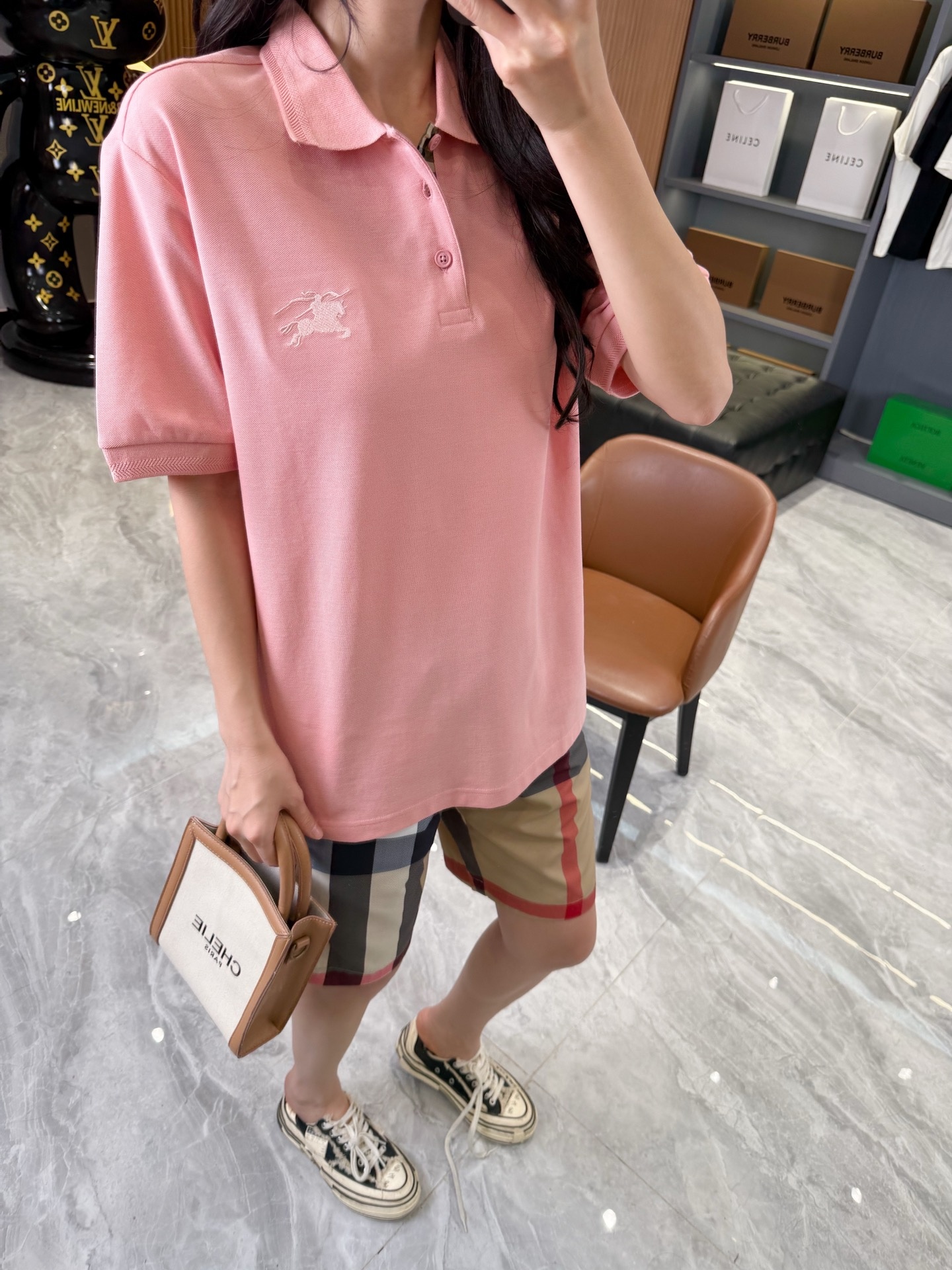 74c3b319570a6e157a6487ba1007c030.jpg