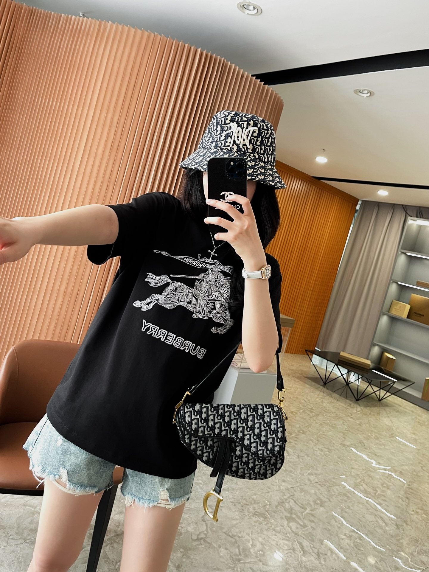 860c13e2f2a431bb2acaae53682013a7.jpg