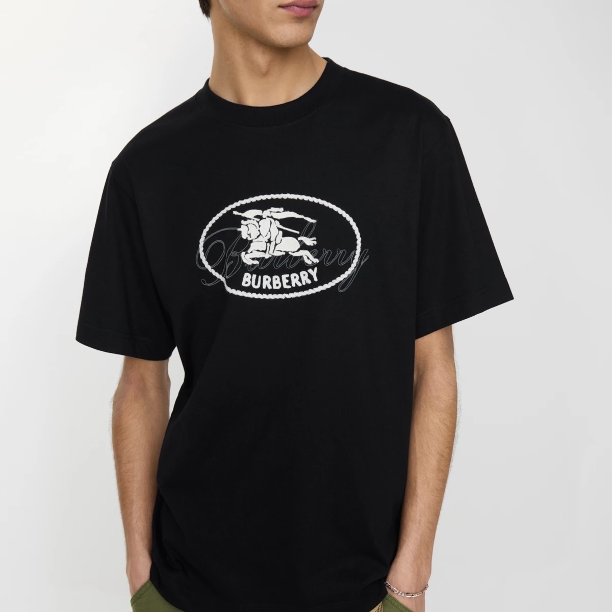 990217b70c7d4cc44c7775e74768587f.jpg