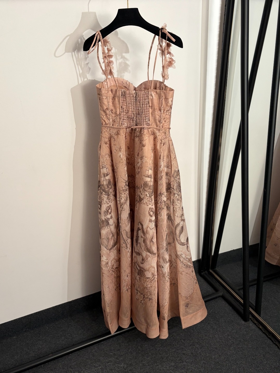 ba5831fff7a92da6a06ccc948a7b7a32.jpg