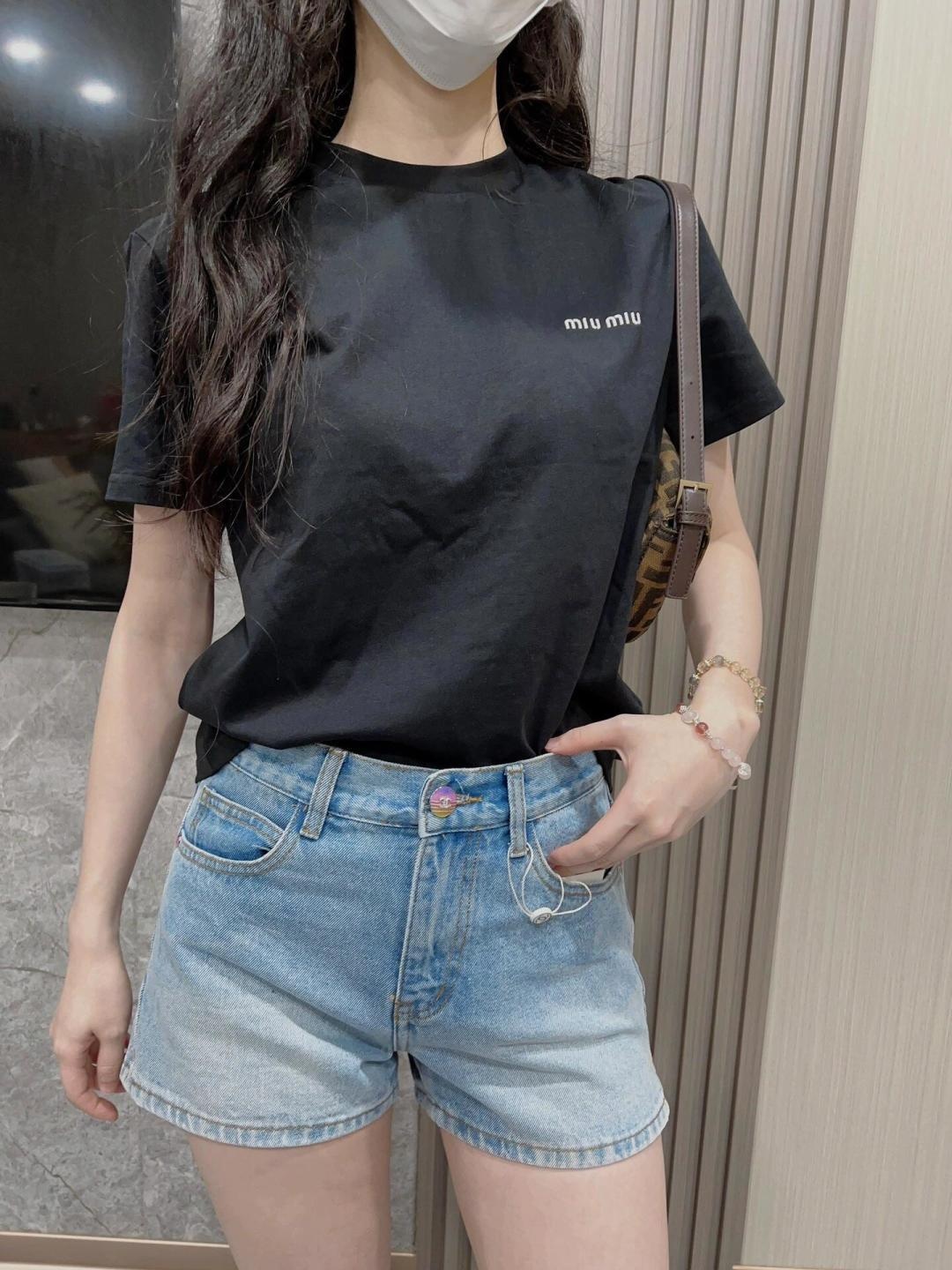 c5e07dda4ef67d5793b6dce0d5544fdf.jpg