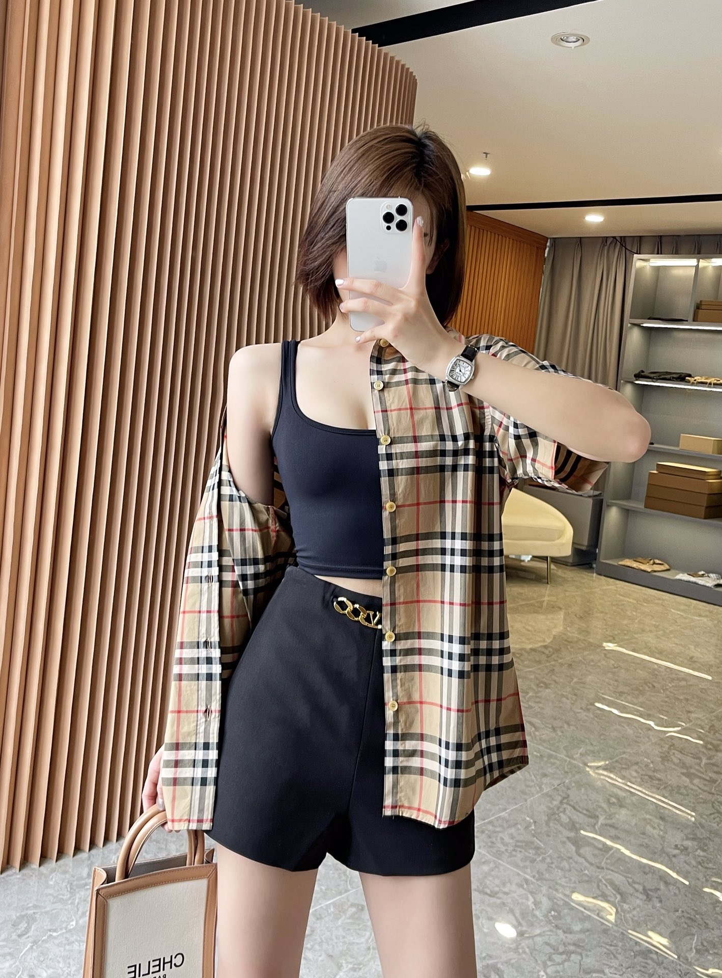 d0353064b1c246958398a8acc686bb6d.jpg