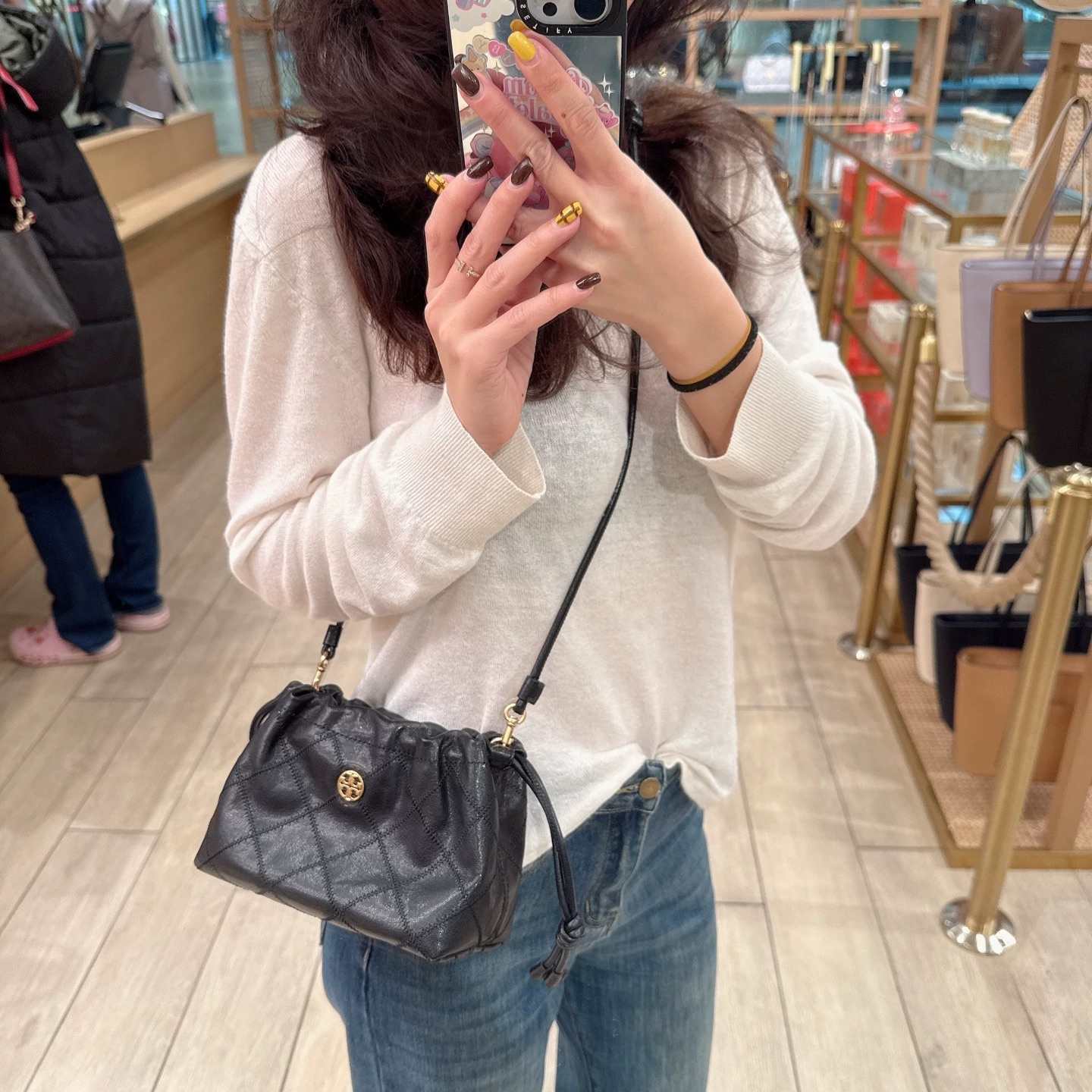 d61bb66a819e42d2d8e1a6504884b058.jpg