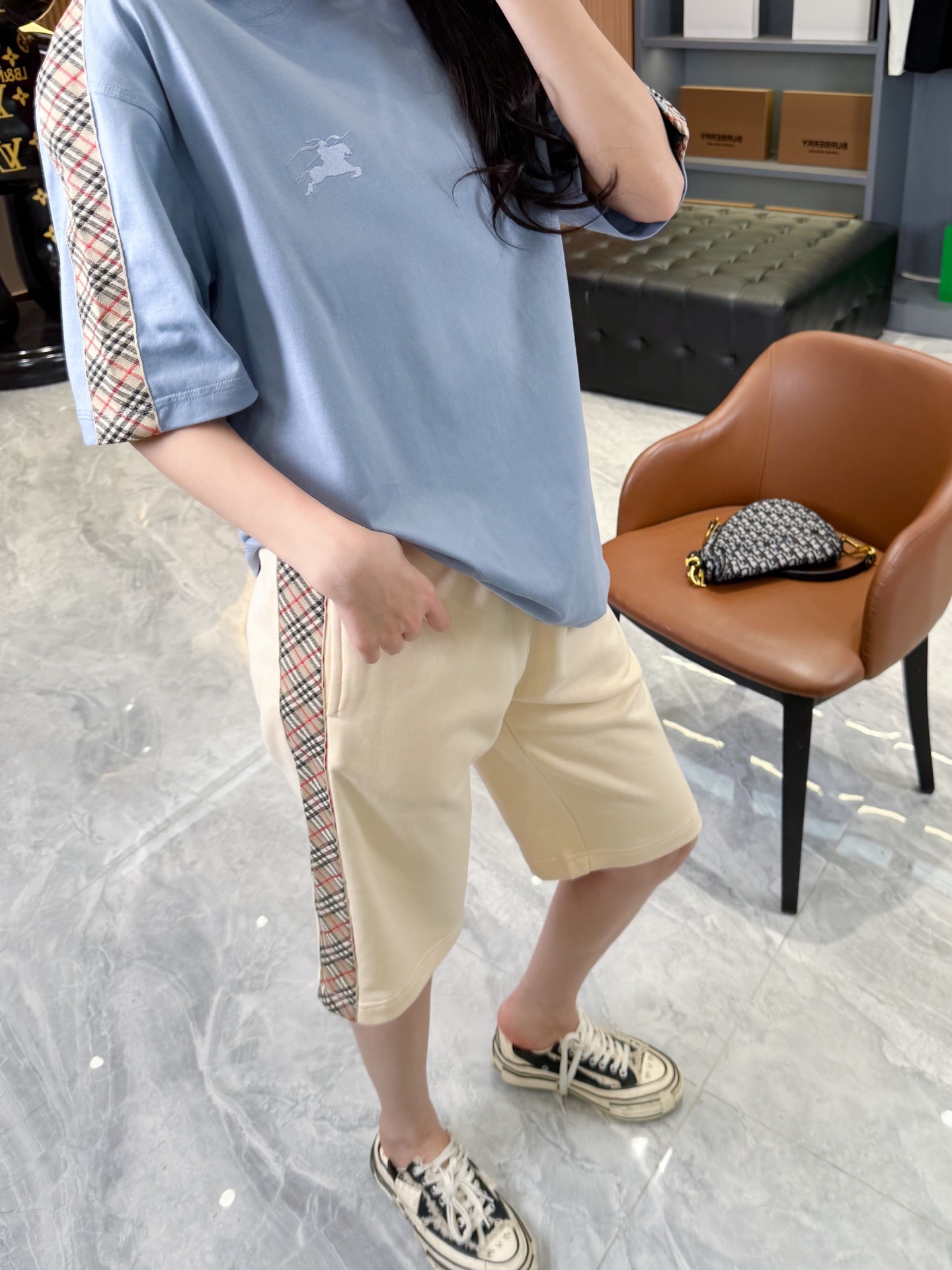 f6b2d67cbbb6fea0b7b83adbf4fdc00f.jpg