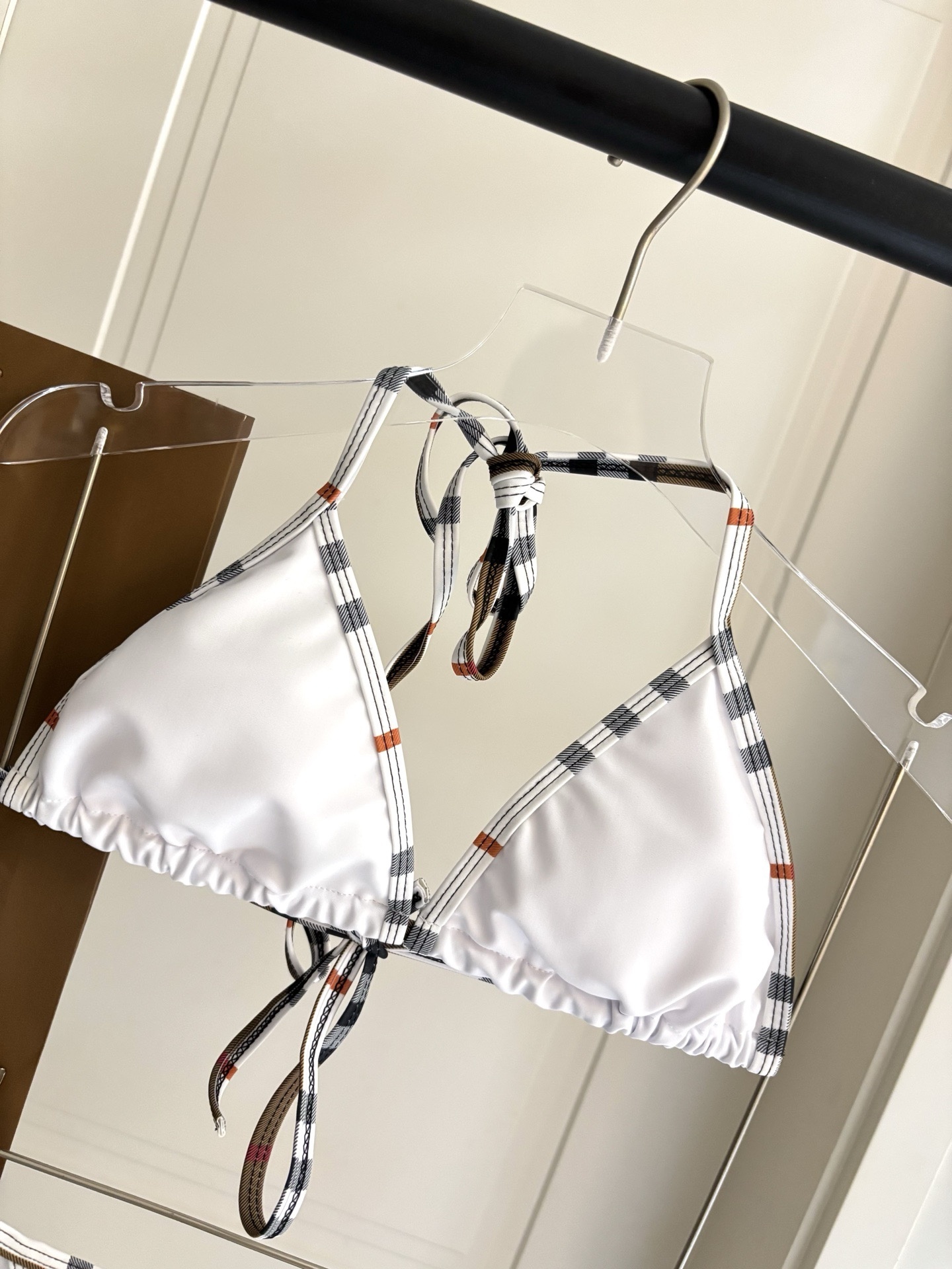 0aece2939f4e4cf79aefa7edde0a799a.jpg