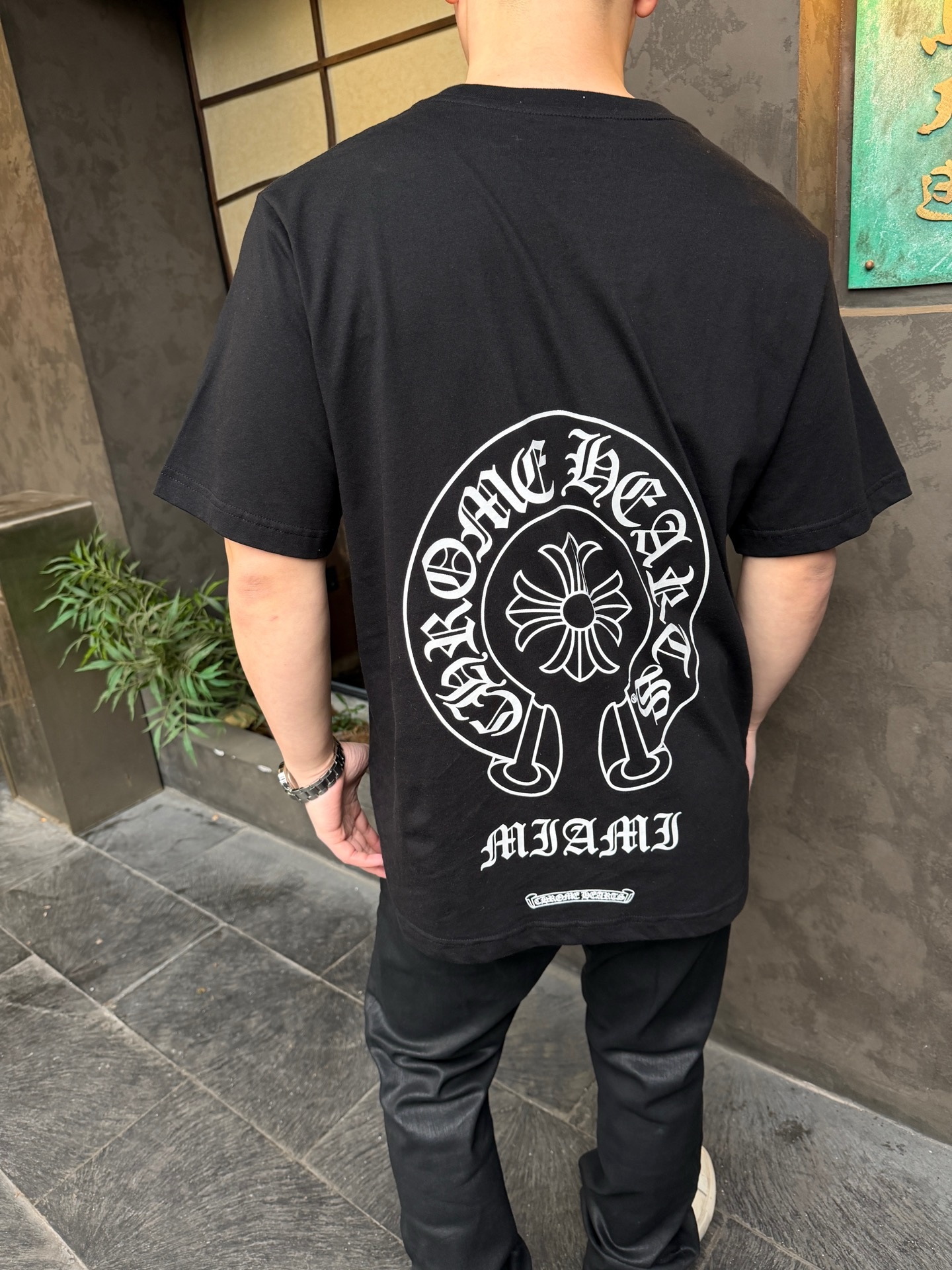 36a4e3a1b8b744cafbe9285e094a1f46.jpg