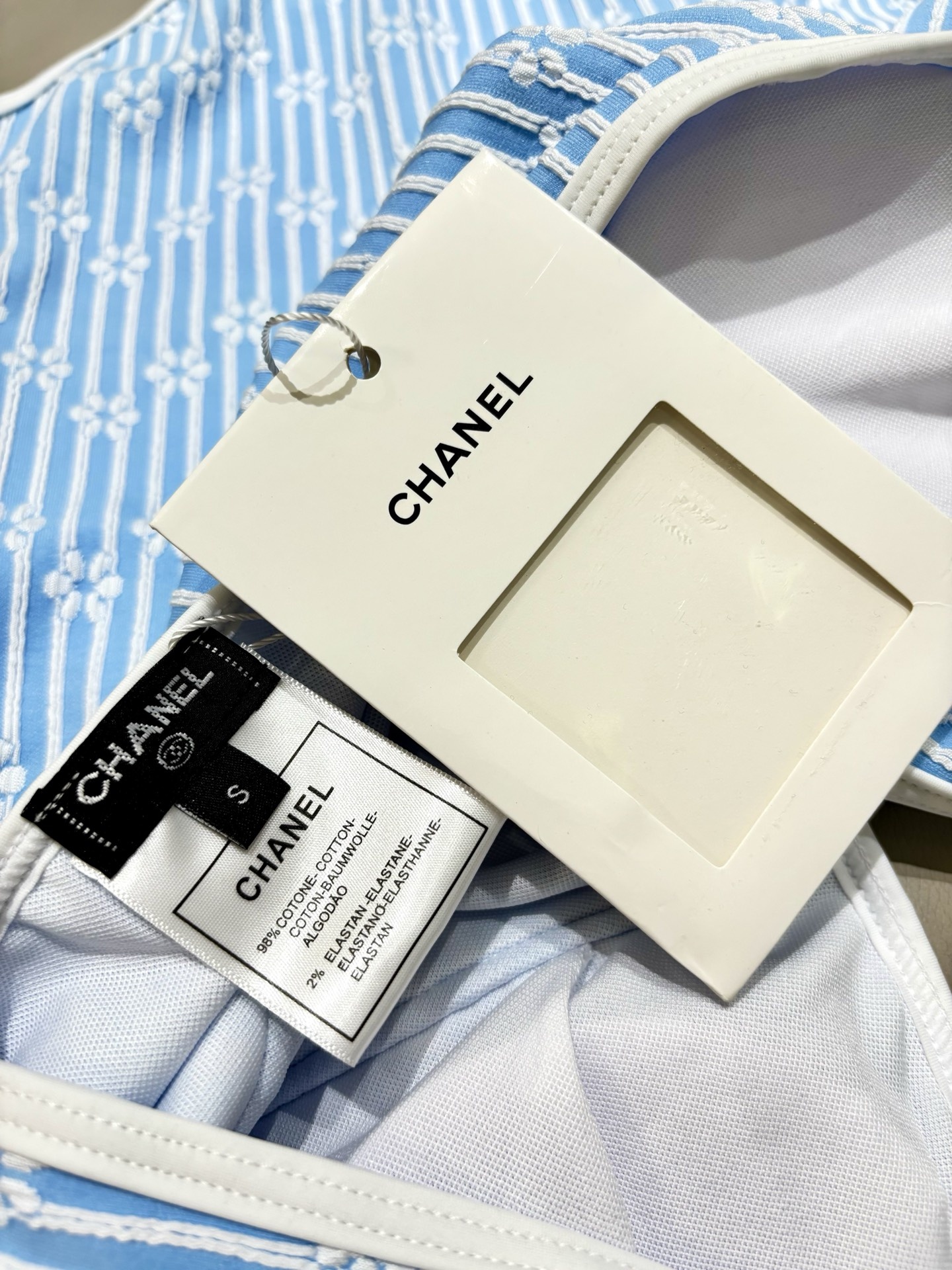 a4cfc9c2f7d575404ee0499a3b650ec0.jpg