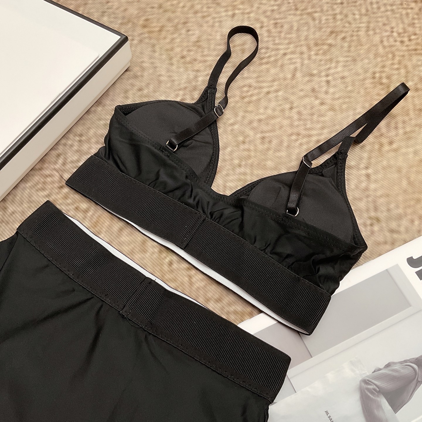 f214b68cfe418f9488b4001d37b43e4b.jpg