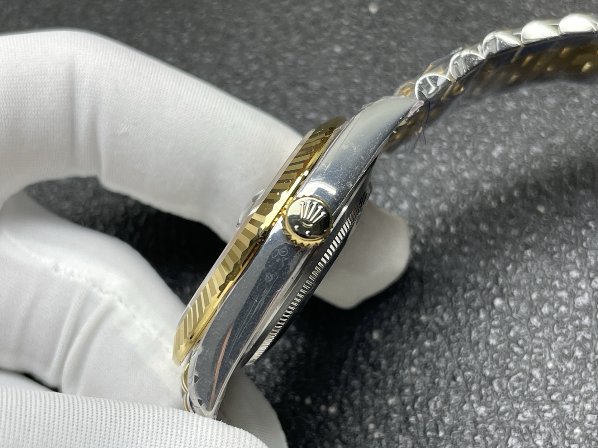 91e443469d3e07f591d6d0c8579194a4.jpg