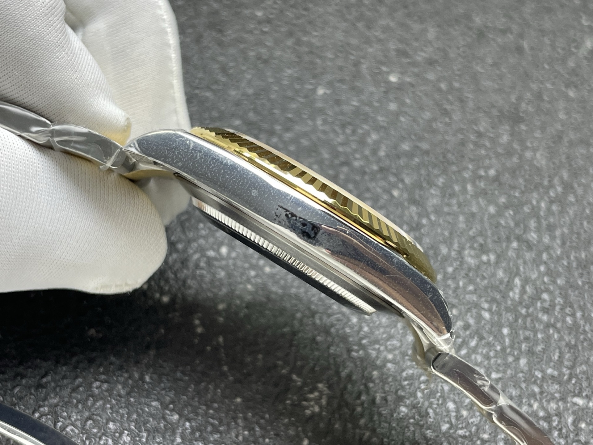 bf31a320a26b02bf3d5040439485e30b.jpg