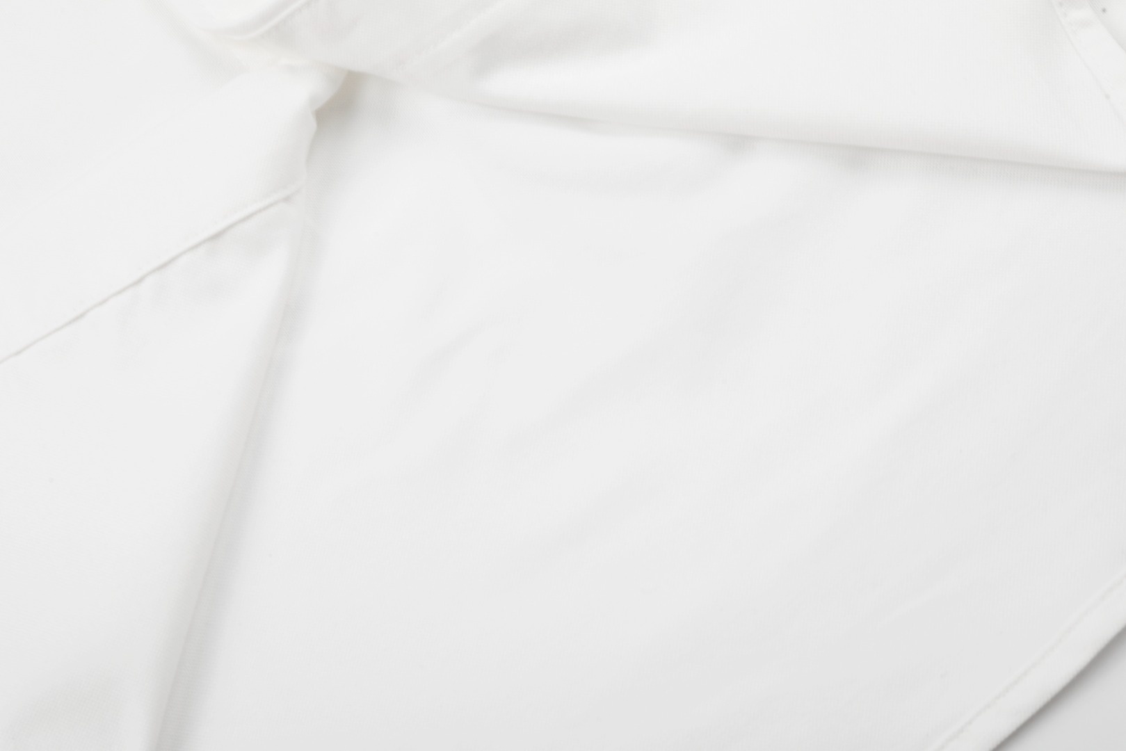 4fe386f48979ee8014975c0fba7c8ffc.jpg