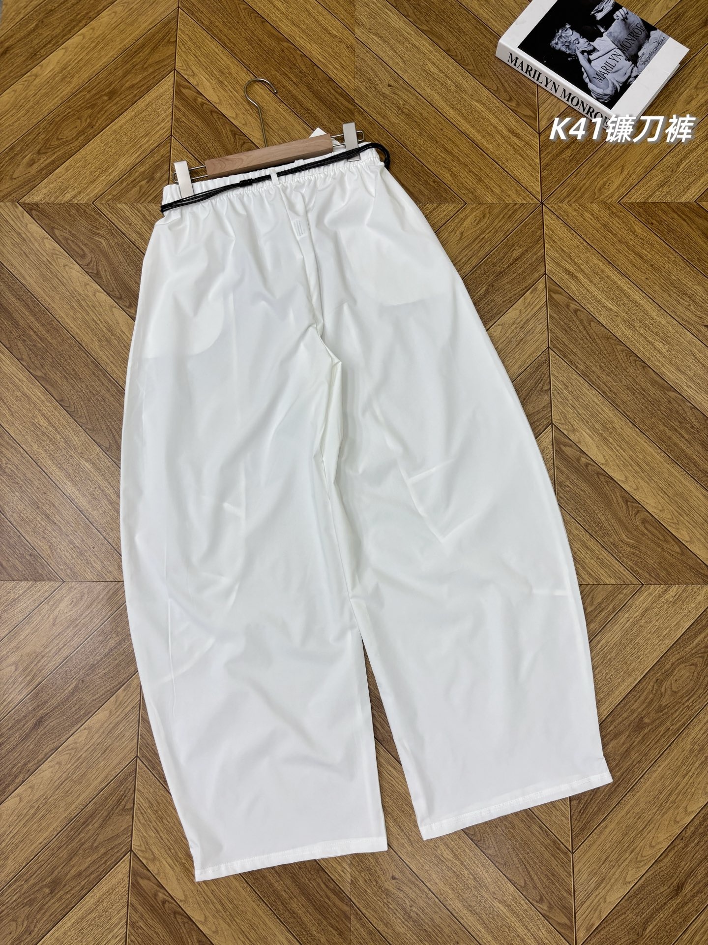 12b55fd51020844fe11e19856651cdbe.jpg