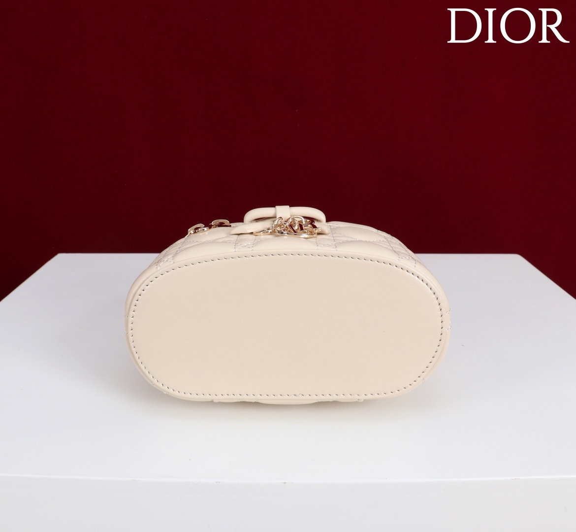 27a5c8a35cb069de6b97cc1fcfa7a294.jpg