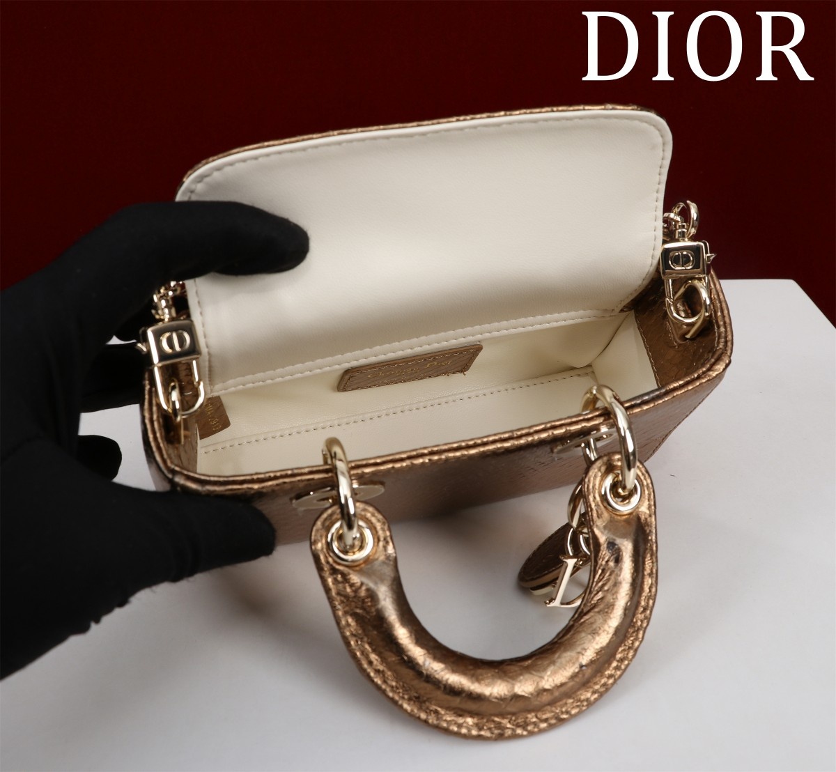 a1354b839aed3b16a0799ac75c29612c.jpg