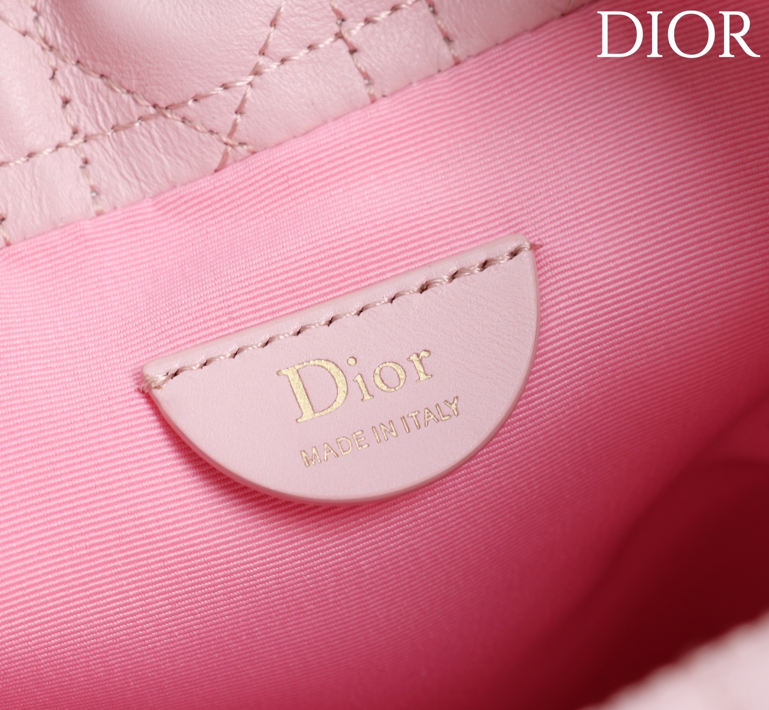 ae6119ab5c344383d3a608a7d6e91a28.jpg