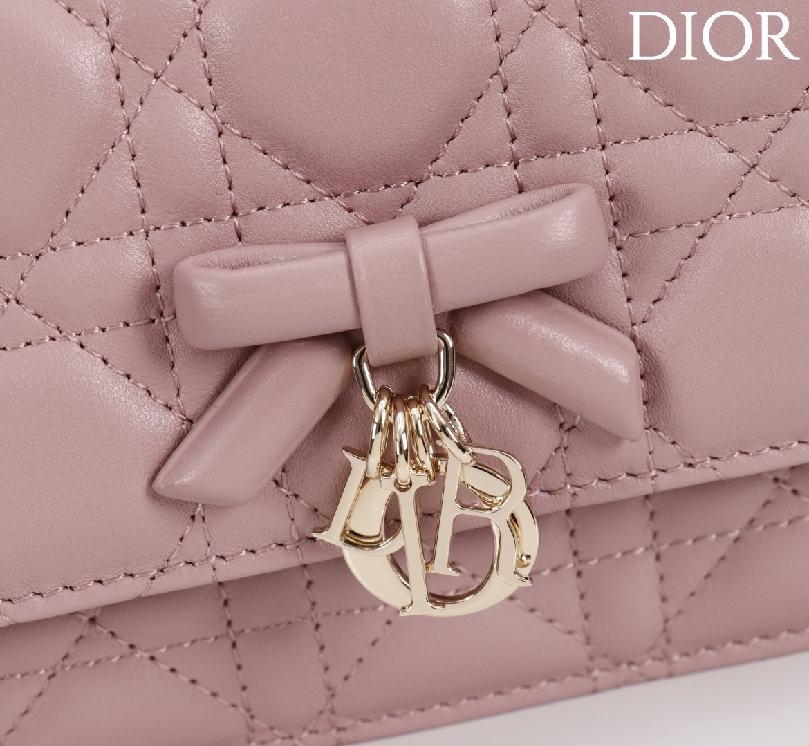cbe95fb3d66b0a098fd94118f086ff6c.jpg