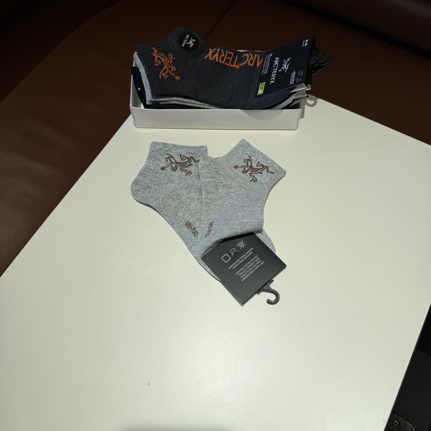 215eae97a20964f313cc9a0bdfde9c3e.jpg