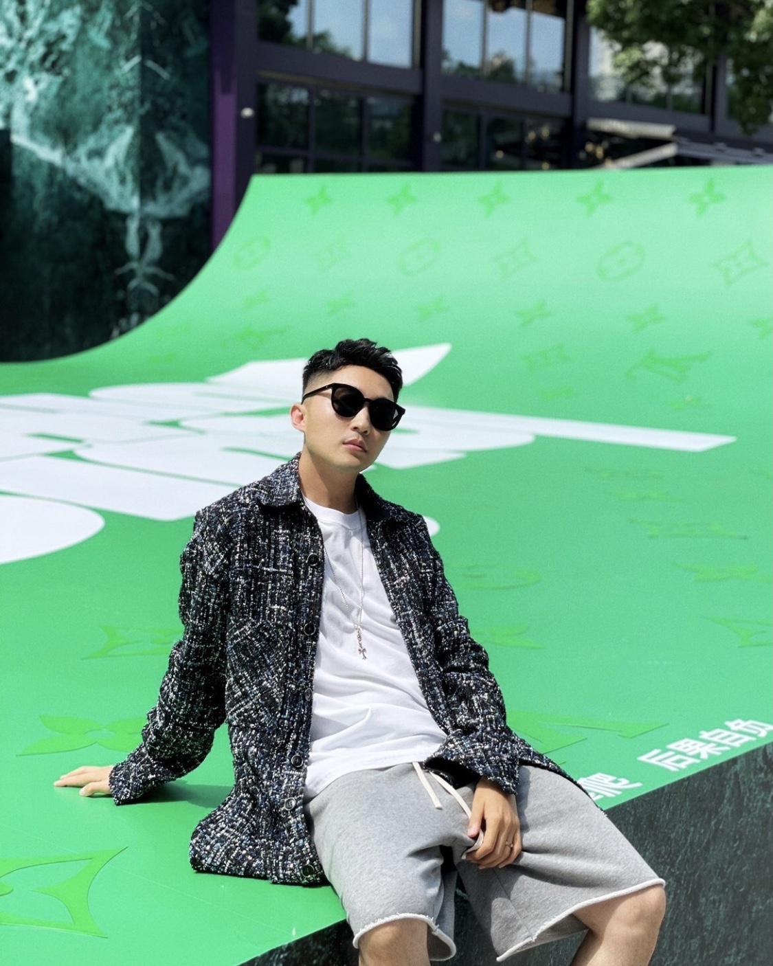 4cbff9af6e254c39a2bb26bf907bc7e2.jpg