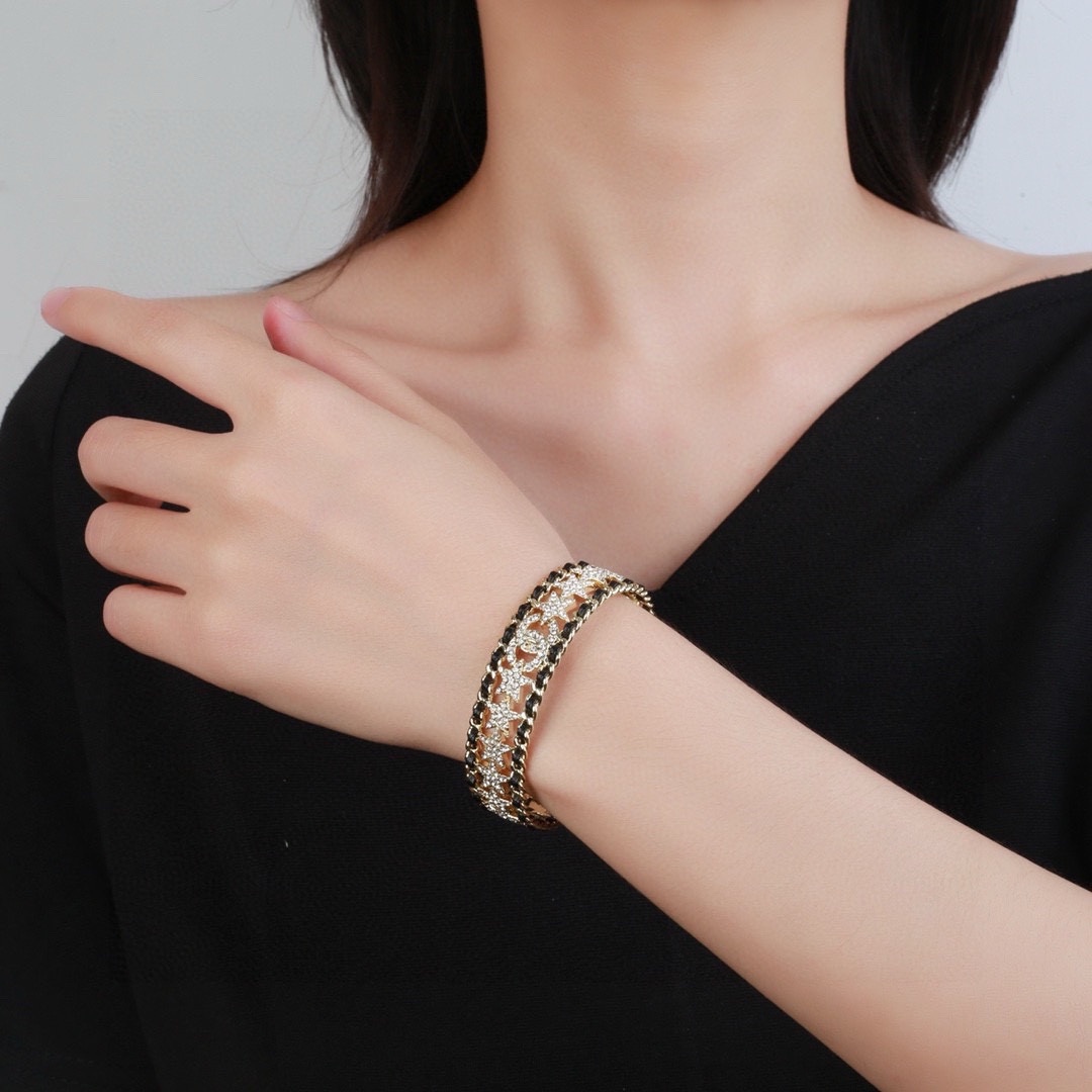 a3501835a6a487910bfe489408a8b915.jpg