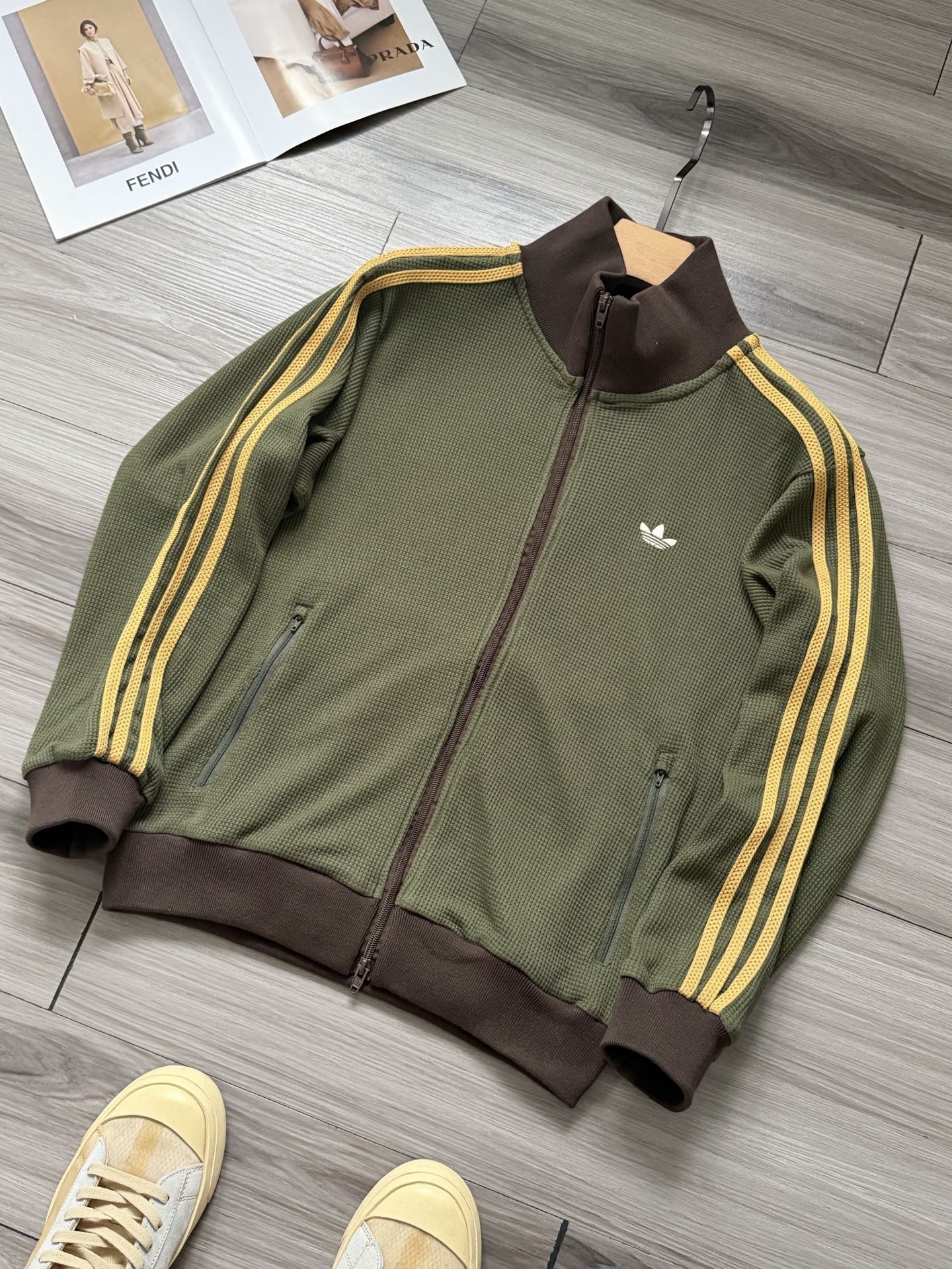 cad165fd351103d97a032f74715e3520.jpg