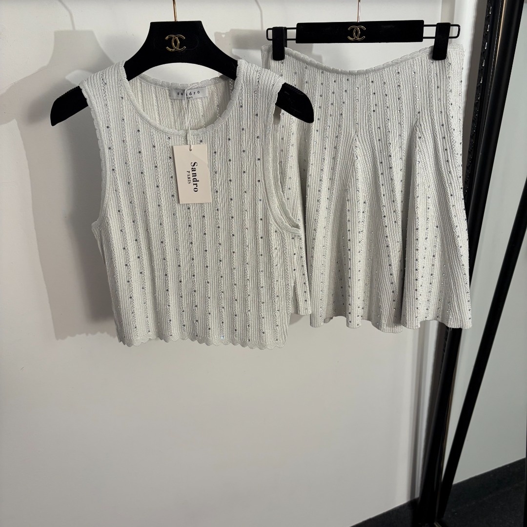 27a14fbe0db3bbb146ab68493e2972e8.jpg