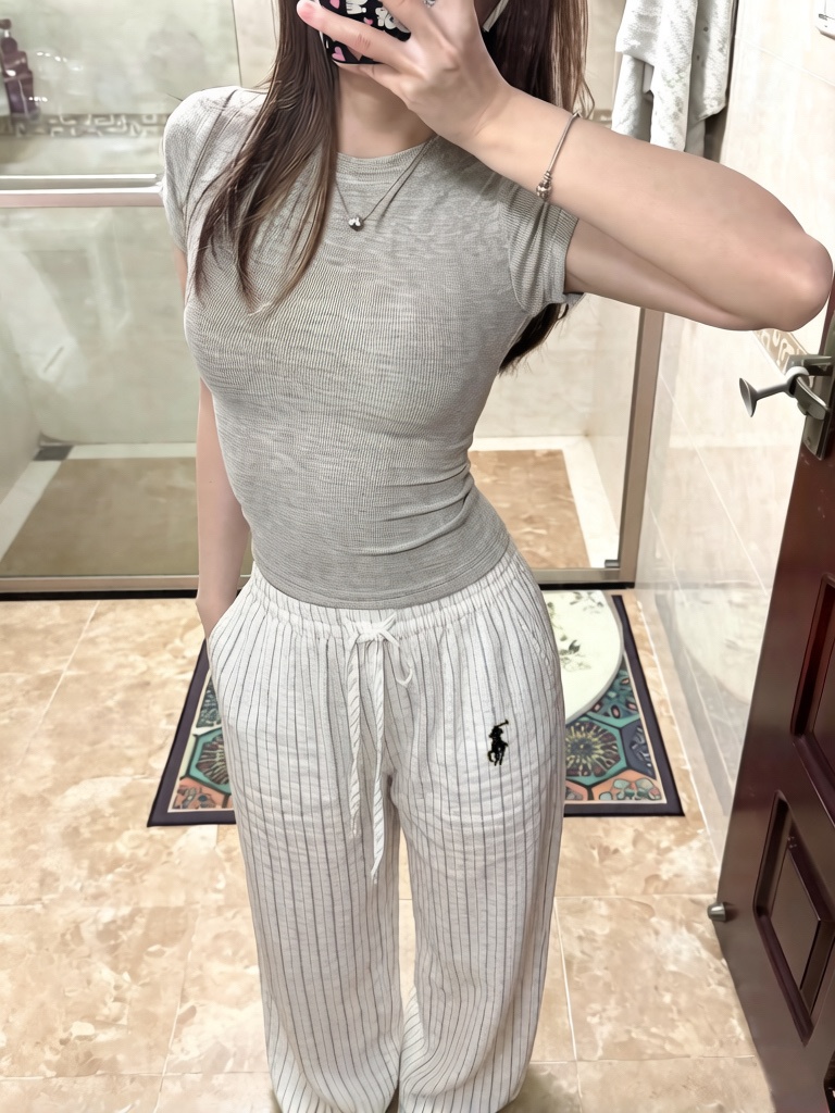 85ffe9f35ecc1d6a9a7b6103fddb6f3d.jpg