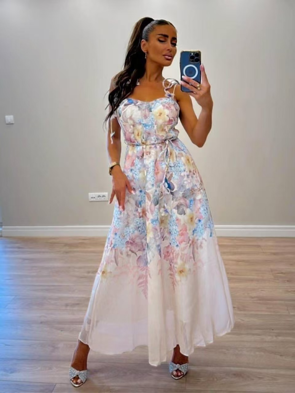928138df0ee4950a6244beee9e706f89.jpg