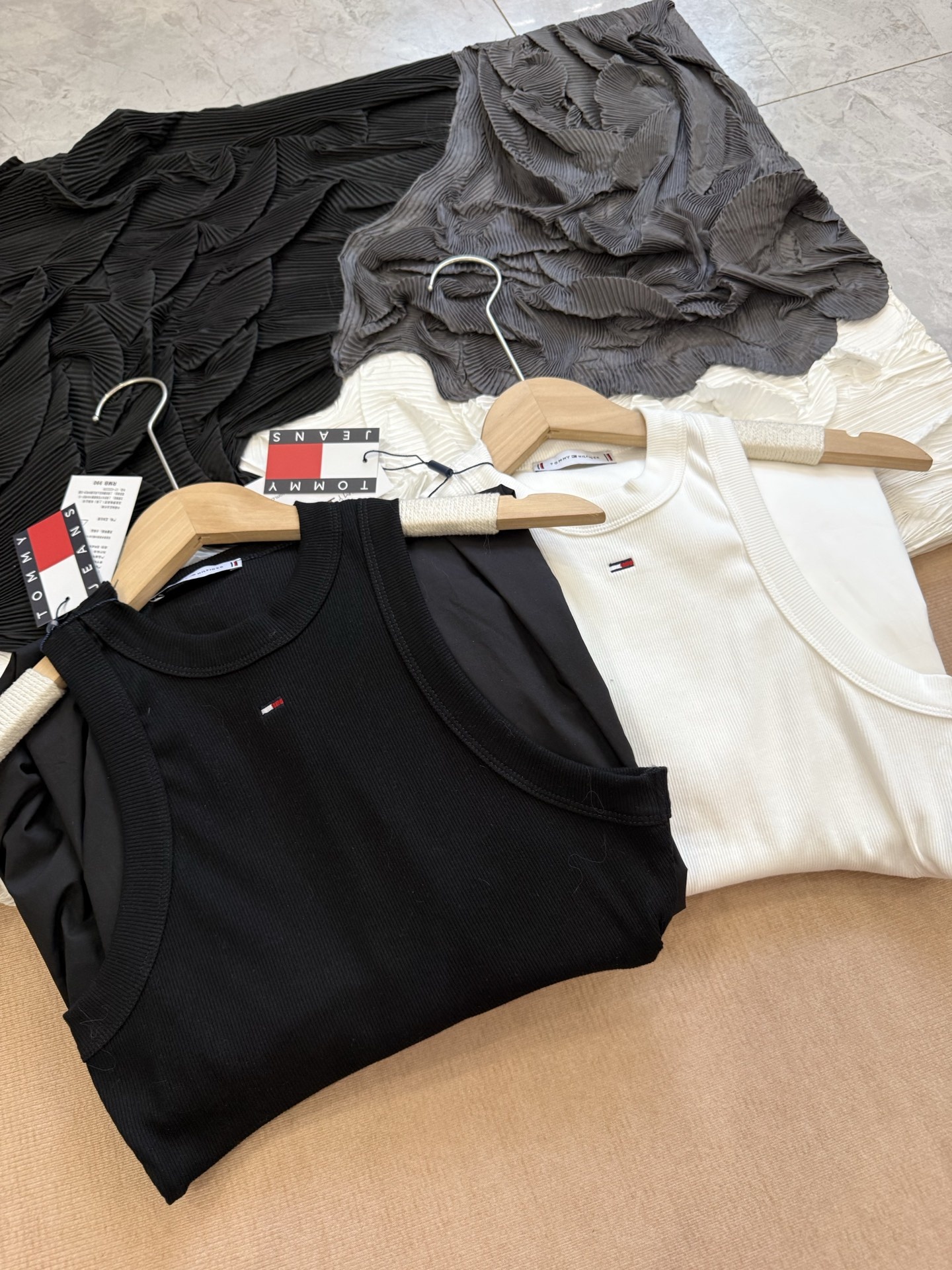 b574b227e030de3d1138f5aa23693afd.jpg