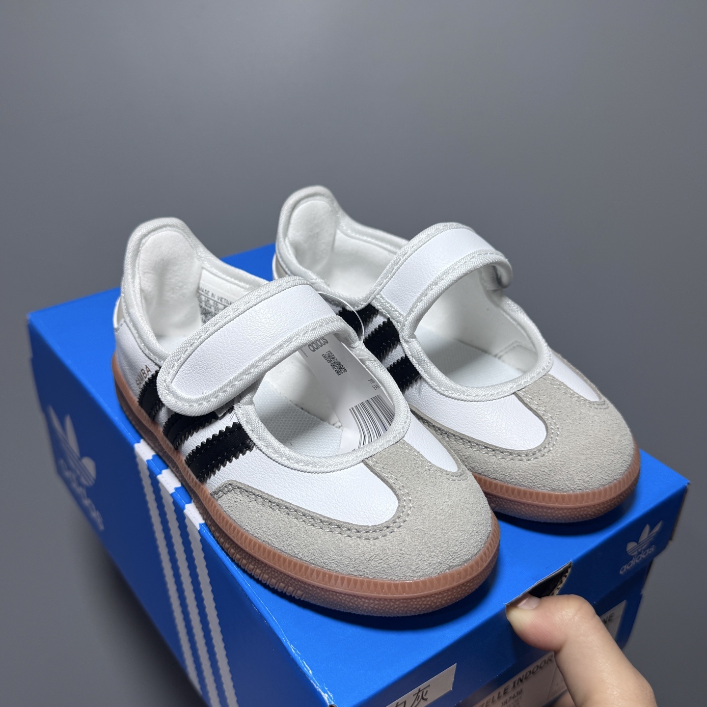 f8129ab46b96bf46cb146e1d6a90b989.jpg