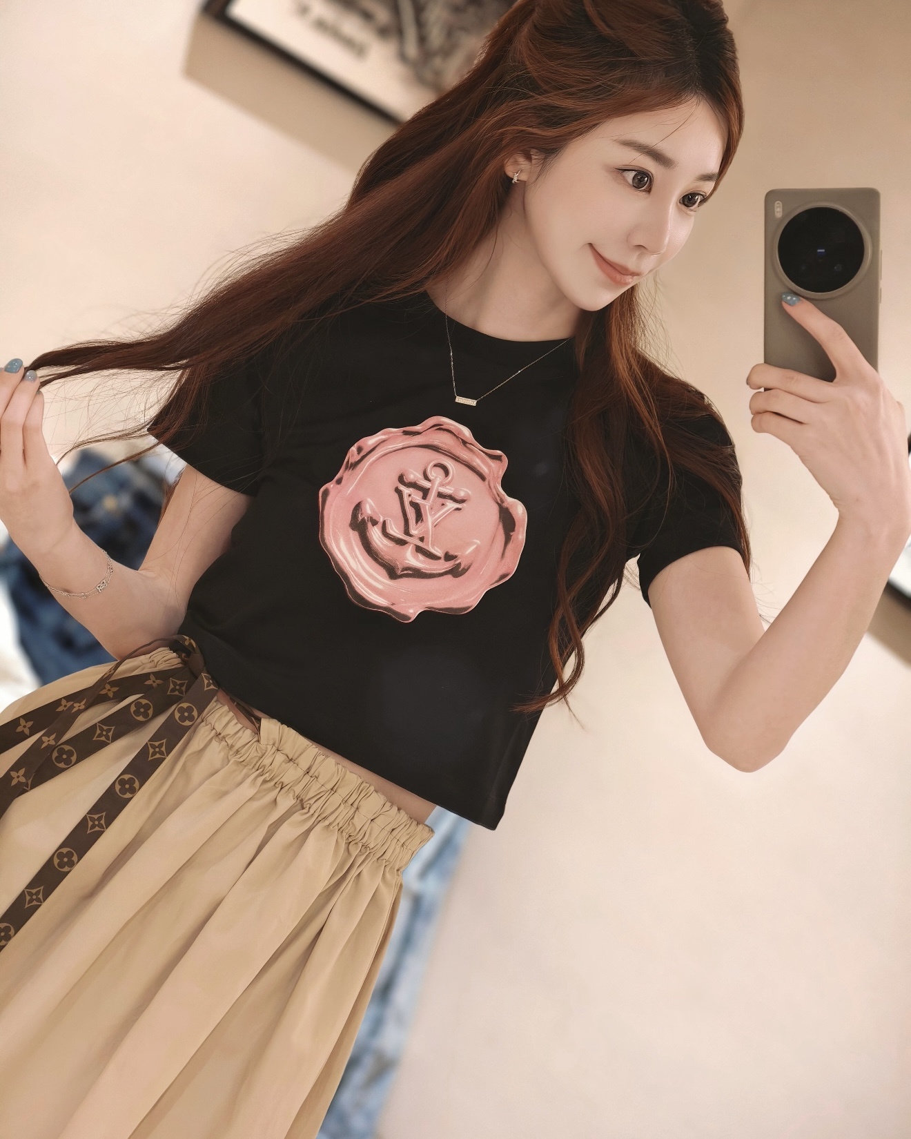 551ef0df043b7544c429edbde9ee69ea.jpg