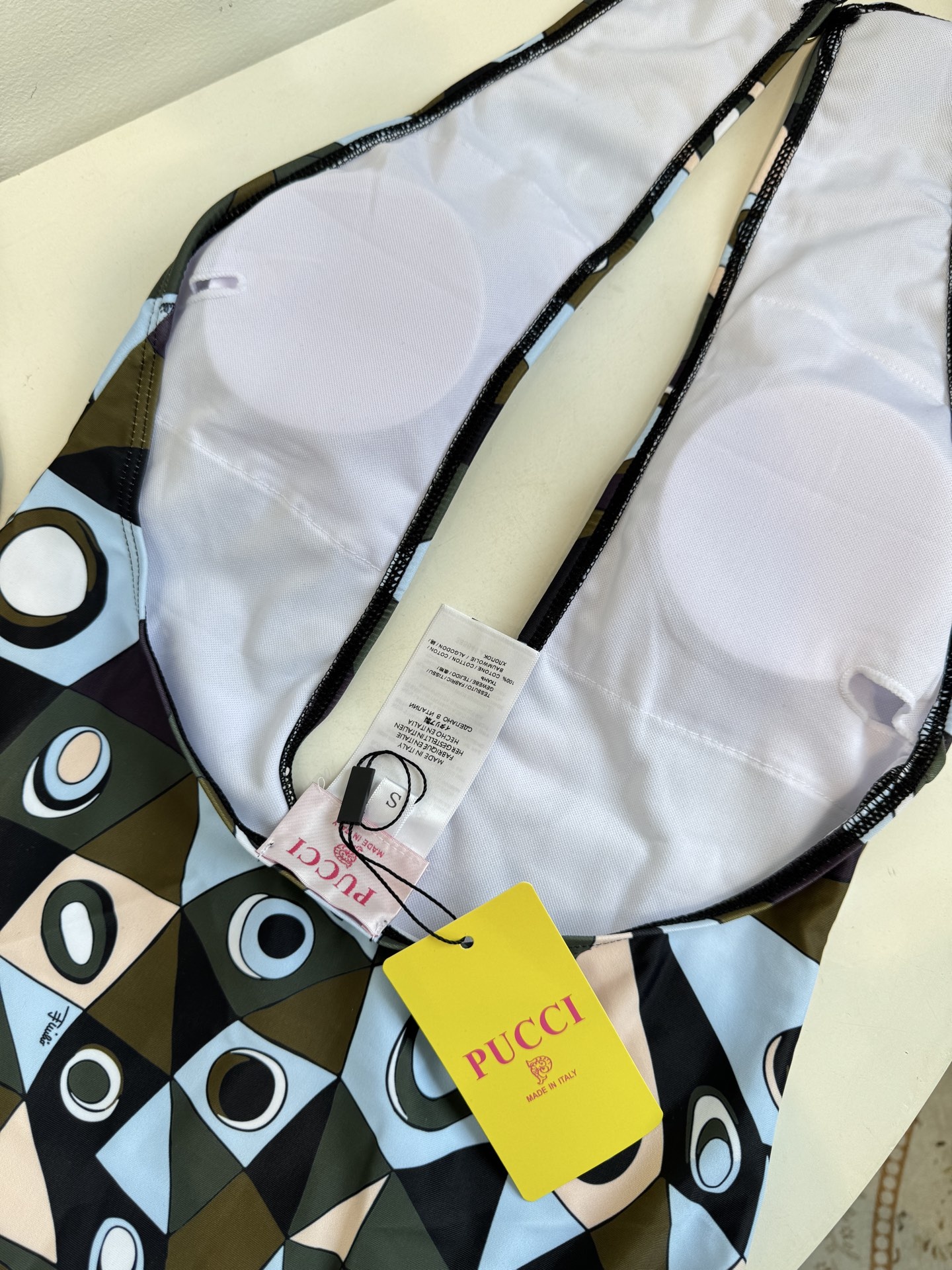 5e46aa3f8f4ec7fded6538baac4b8e28.jpg