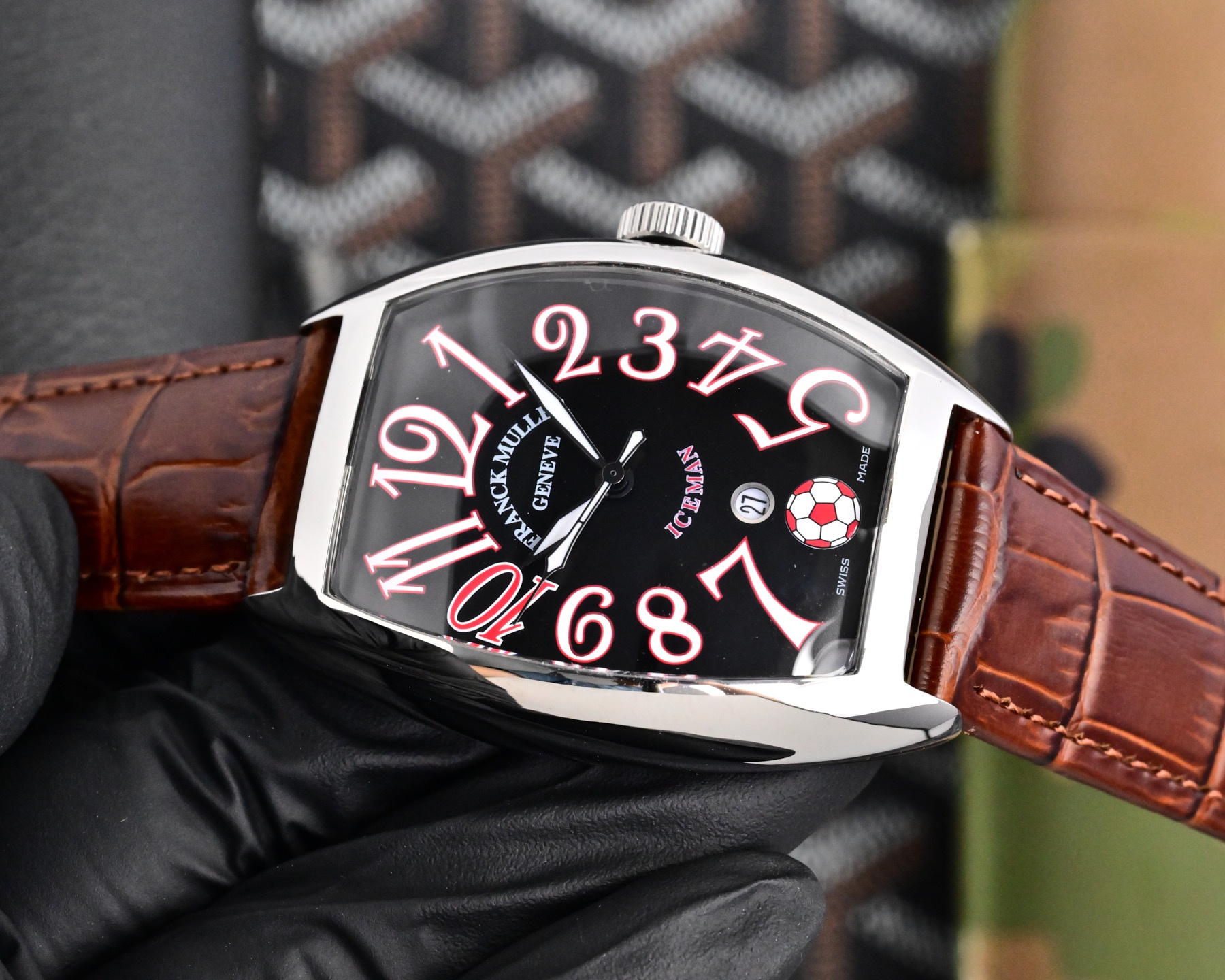 1e1005be26deeda8d5c7cbbf8be1782b.jpg