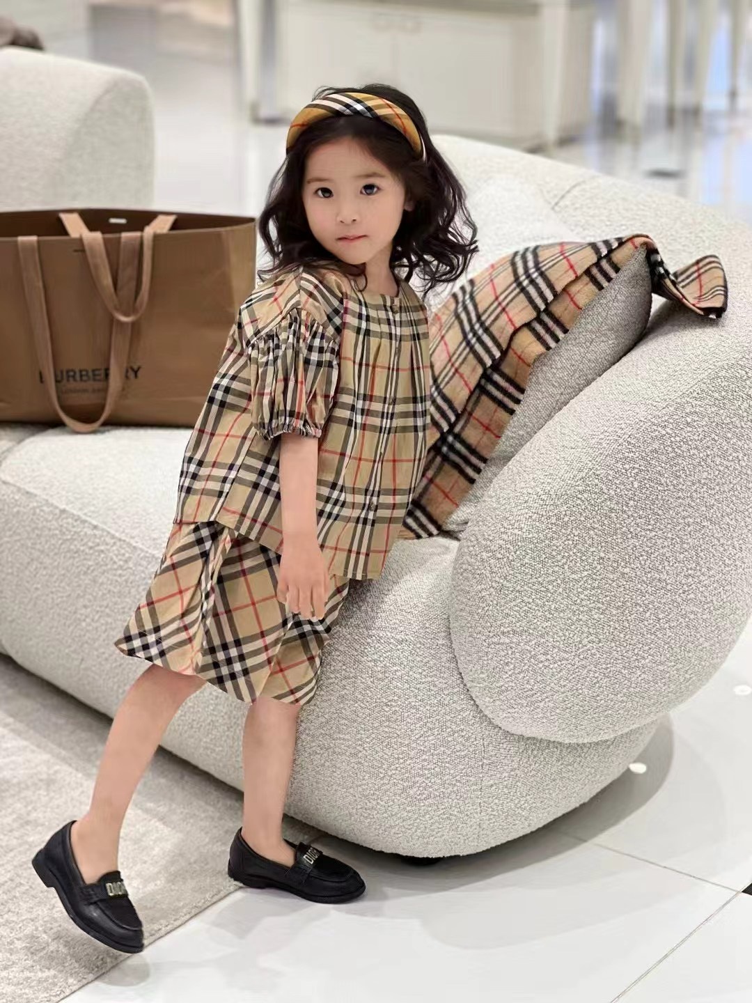 22c2f9287afa94fae5490187eaa2ce72.jpg