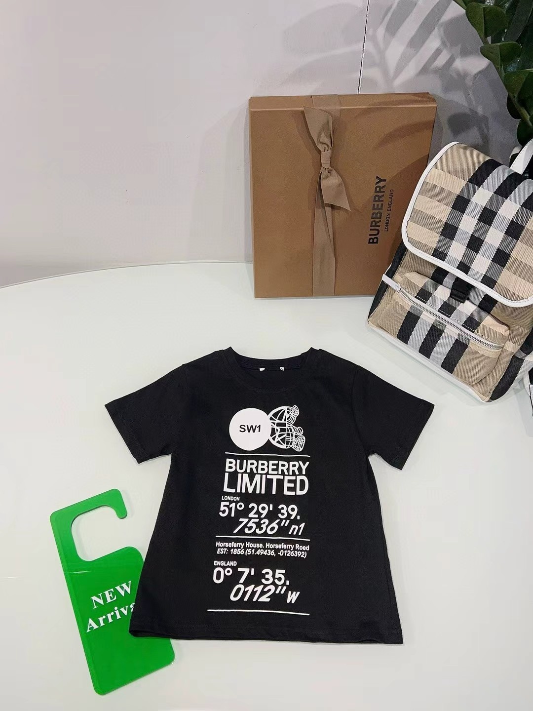 42dfd702f9a1ae820a1cb11641a041d1.jpg